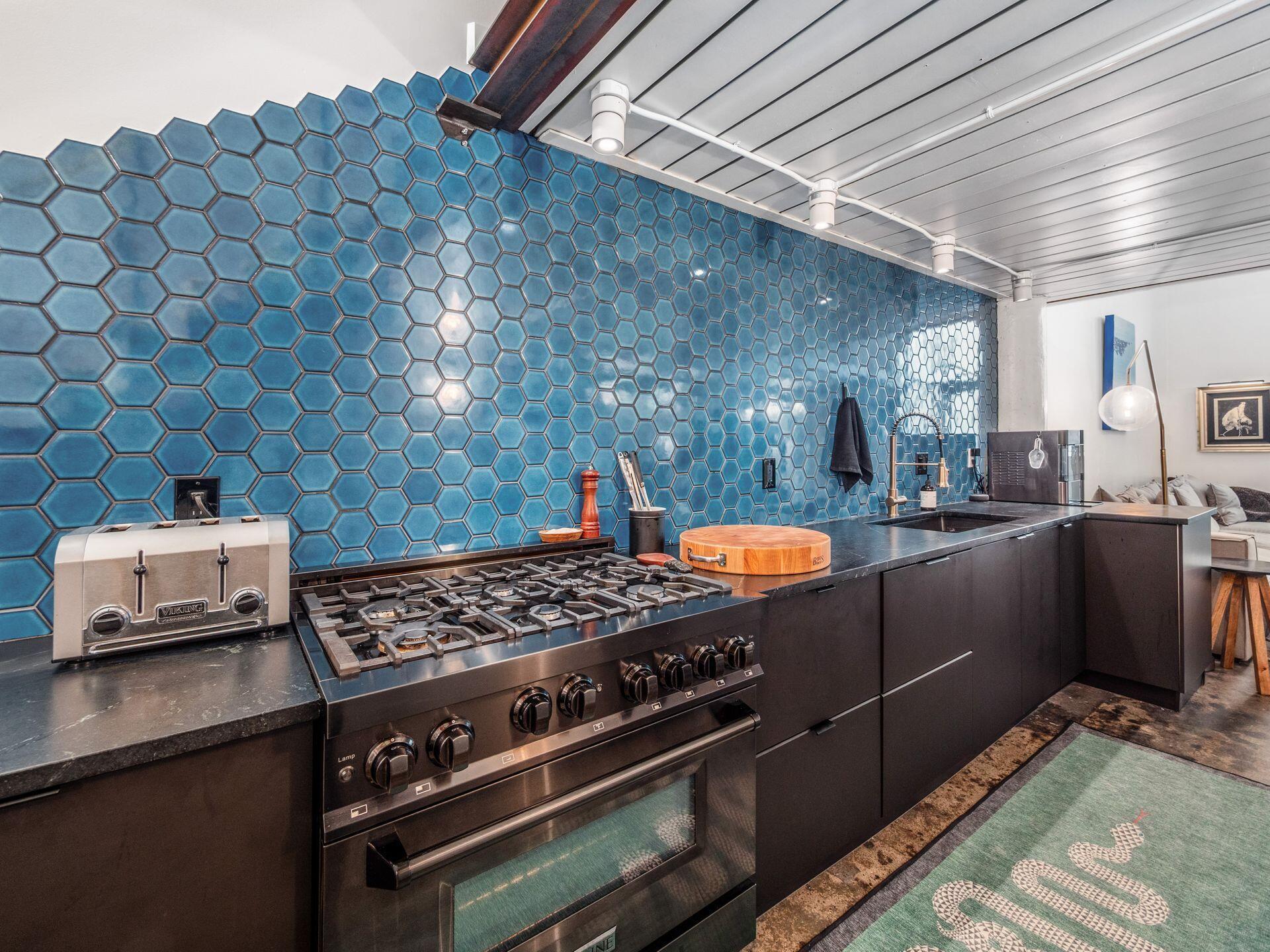 60 E Spring Street, 214