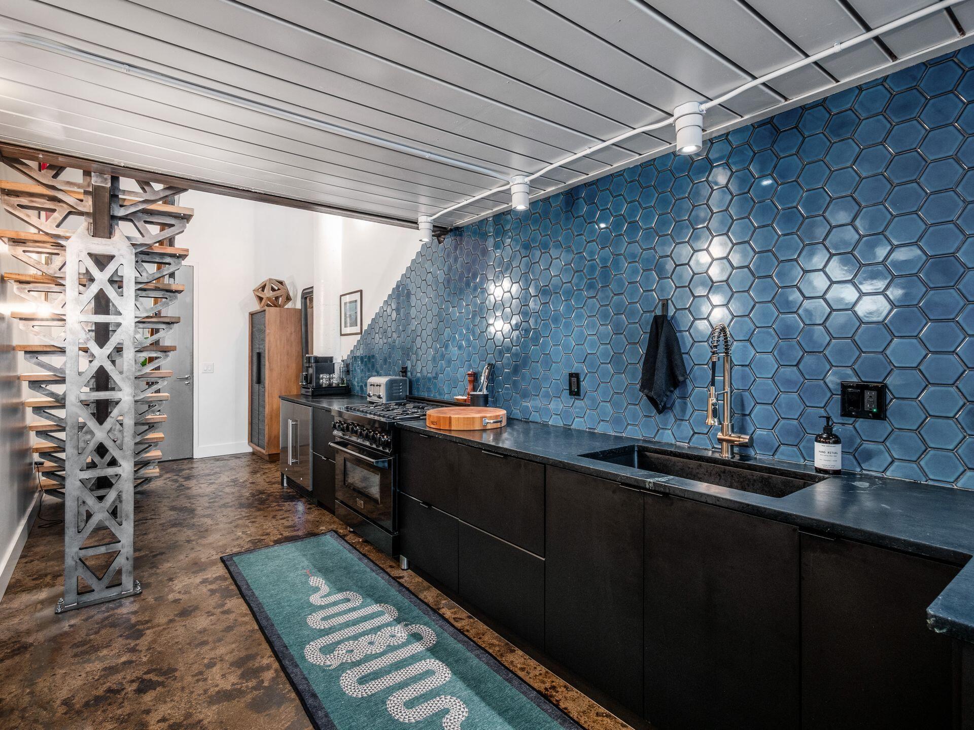 60 E Spring Street, 214