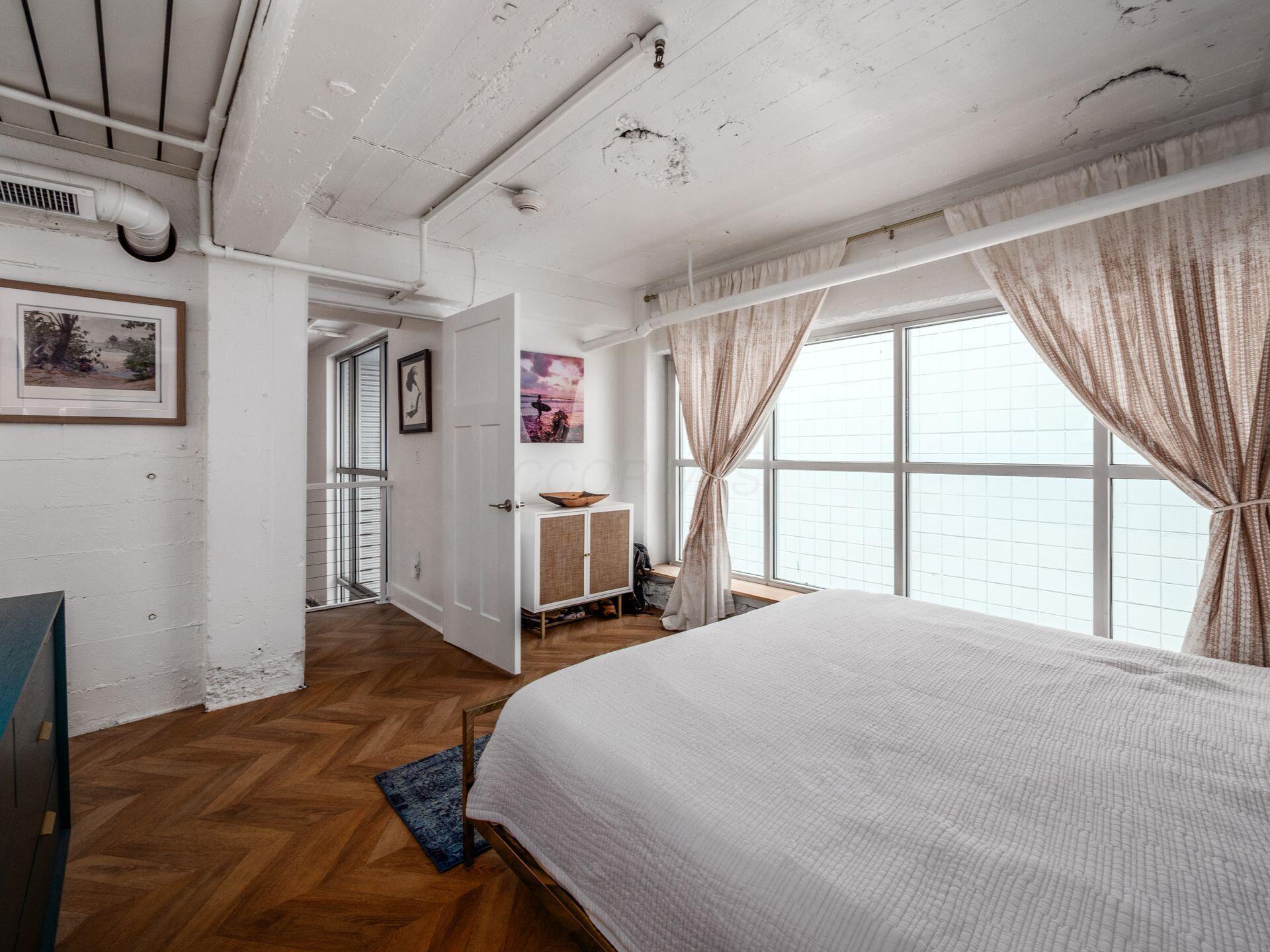 60 E Spring Street, 214