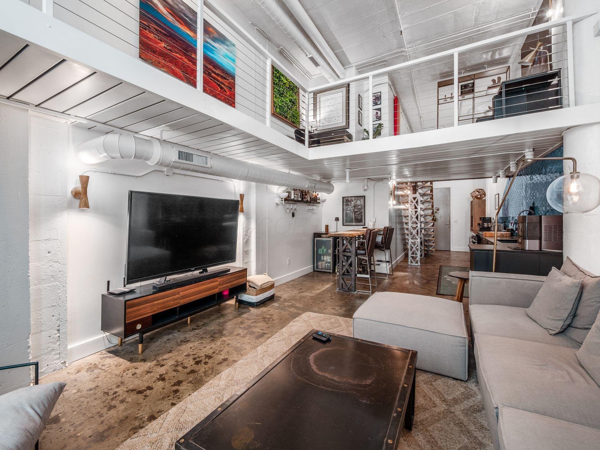 60 E Spring Street, 214