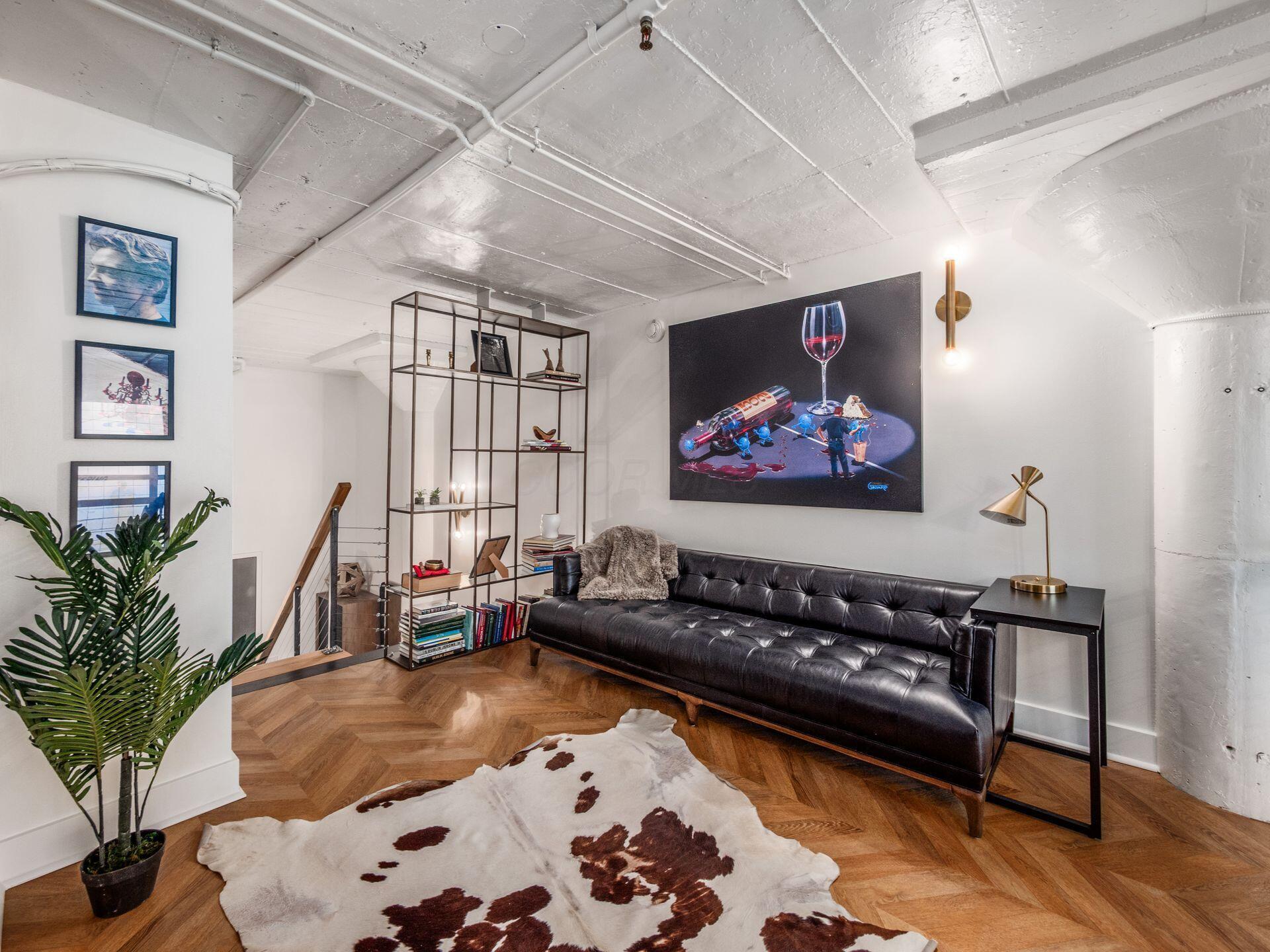 60 E Spring Street, 214