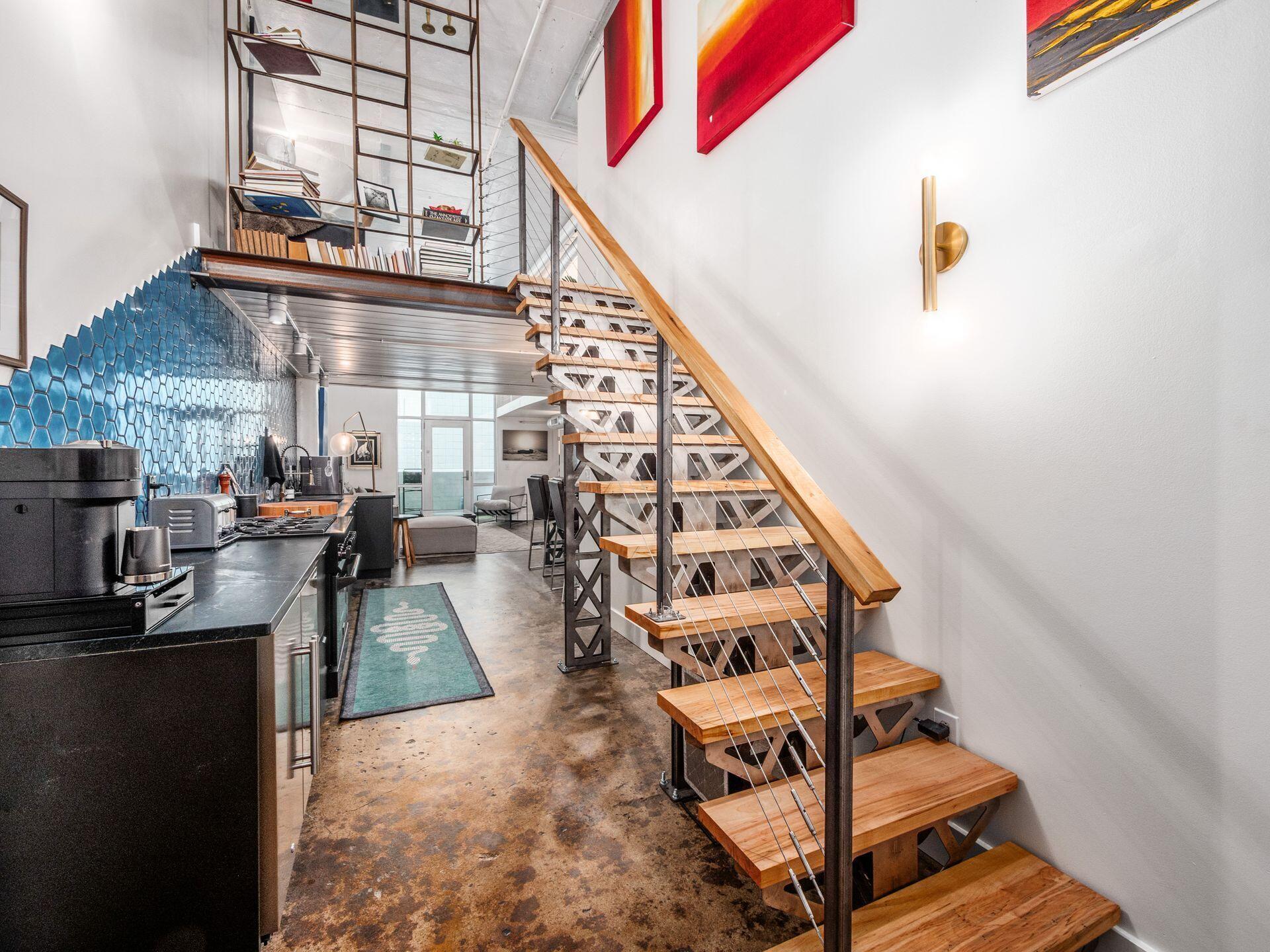 60 E Spring Street, 214