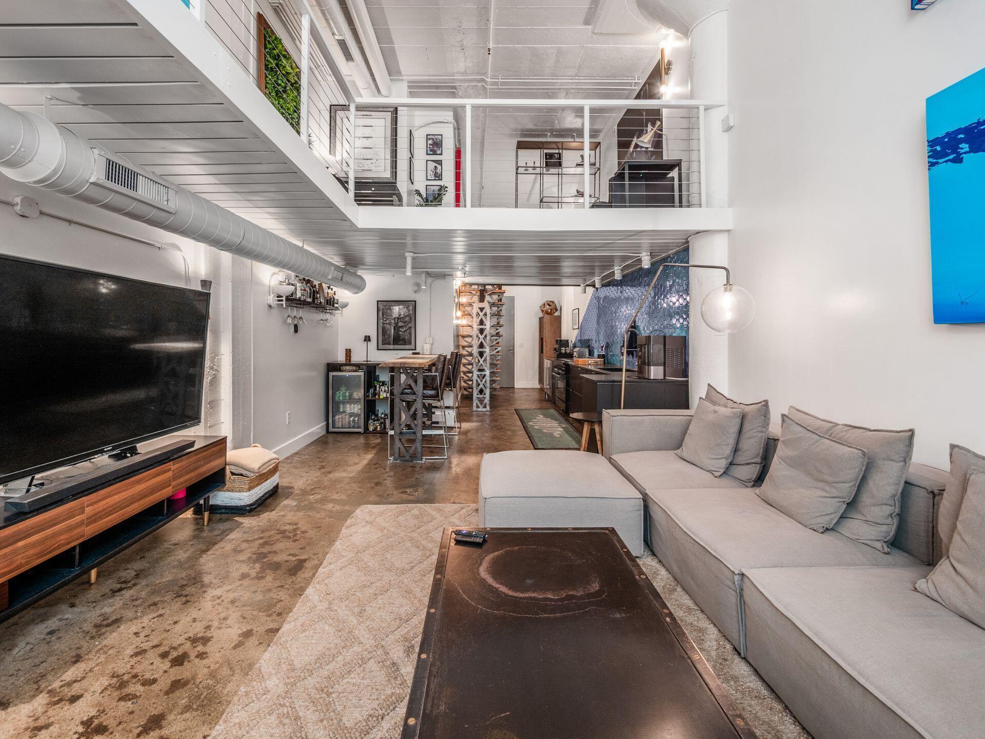 60 E Spring Street, 214