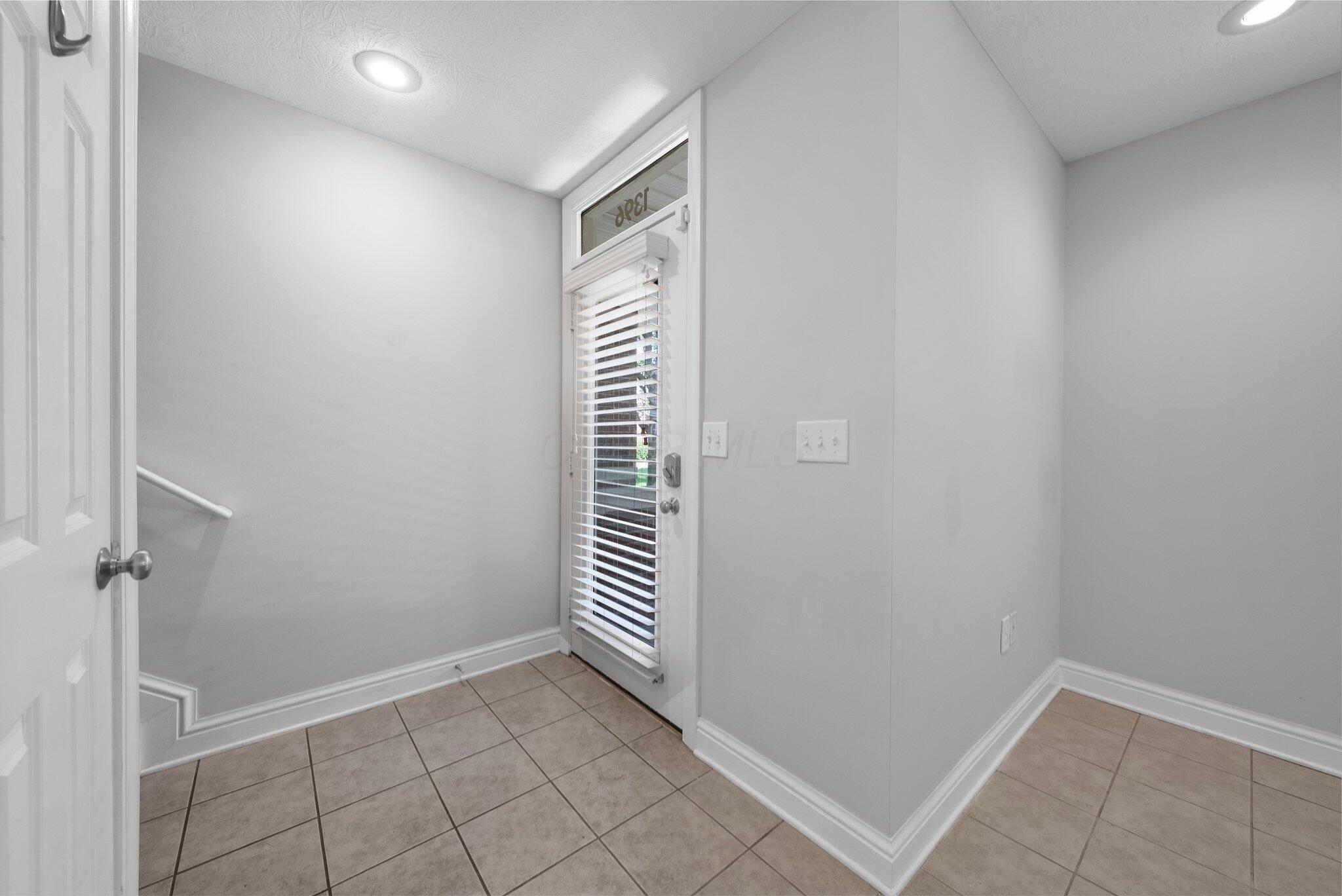 1396 Lower Green Circle