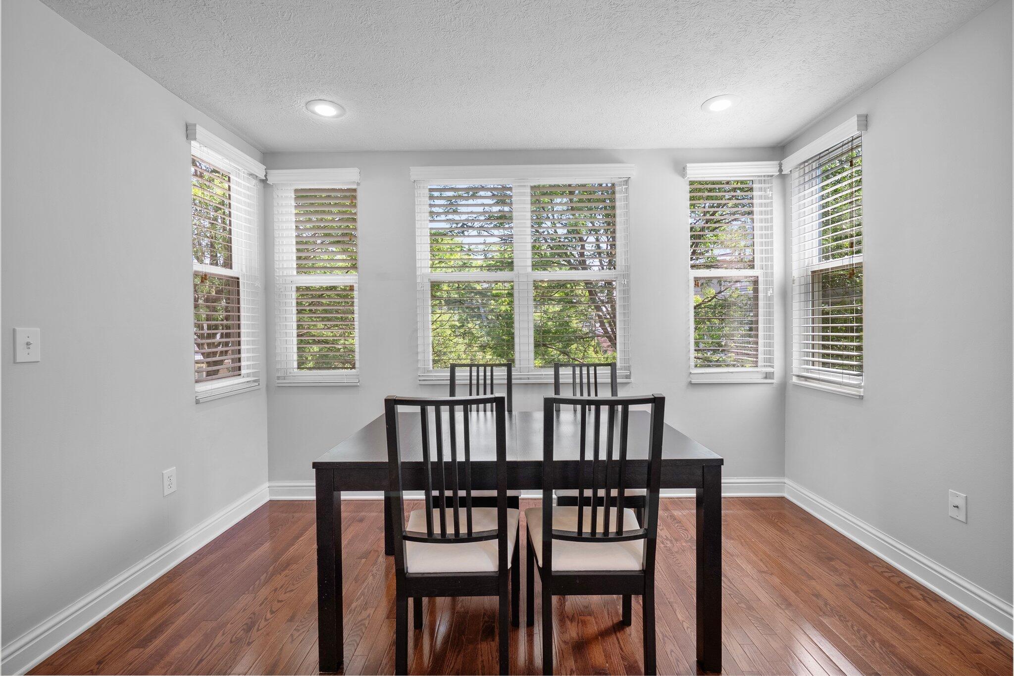 1396 Lower Green Circle