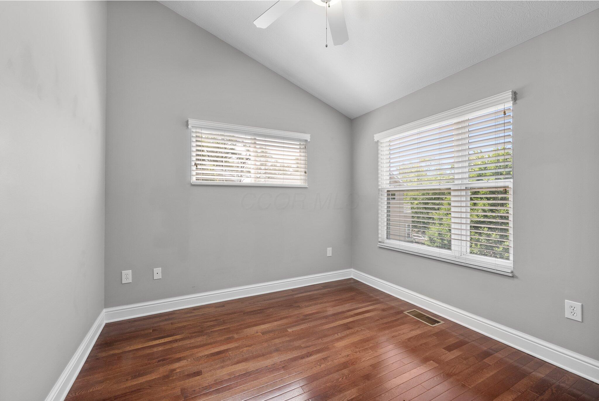 1396 Lower Green Circle