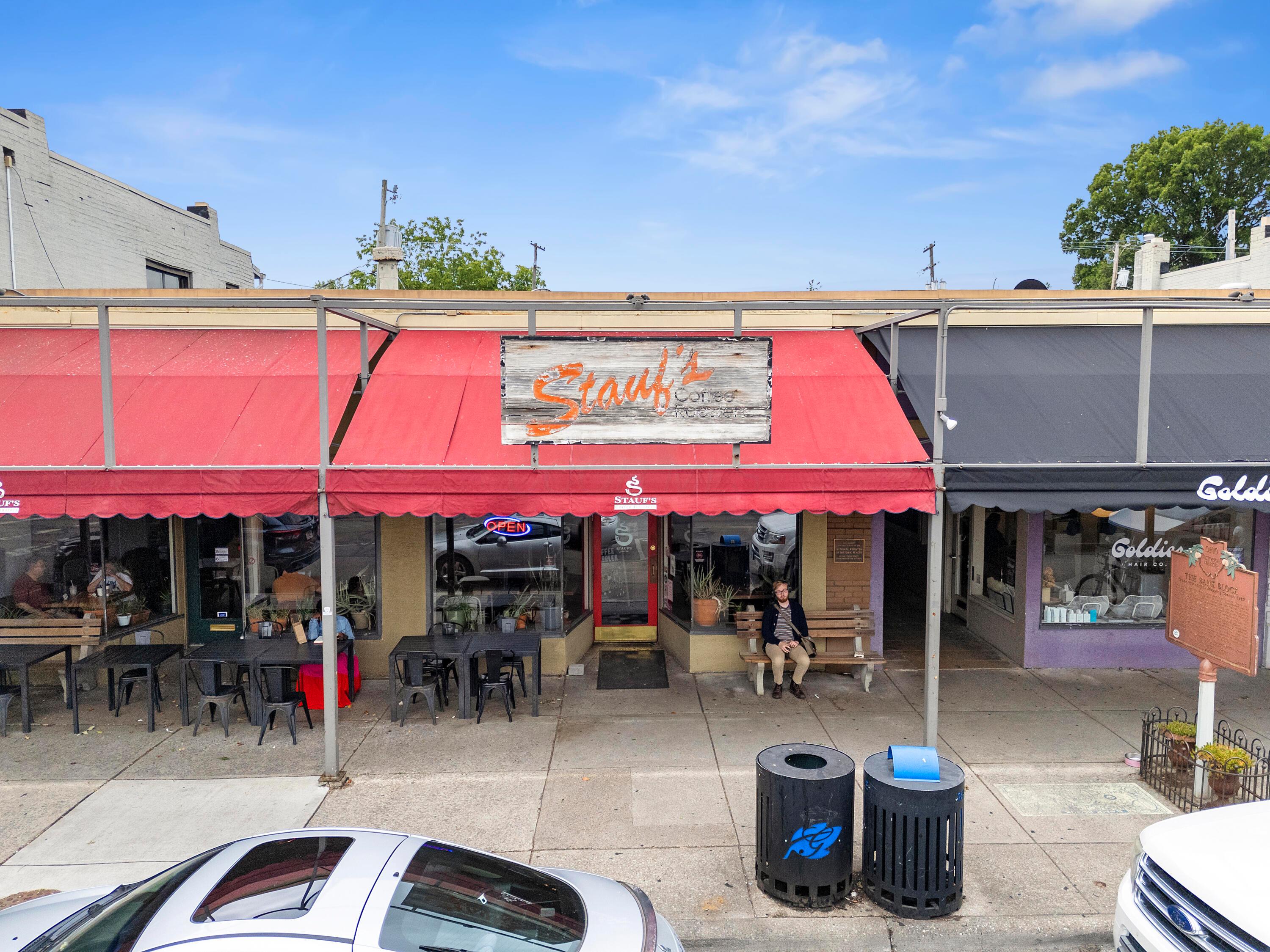 1396 Lower Green Circle