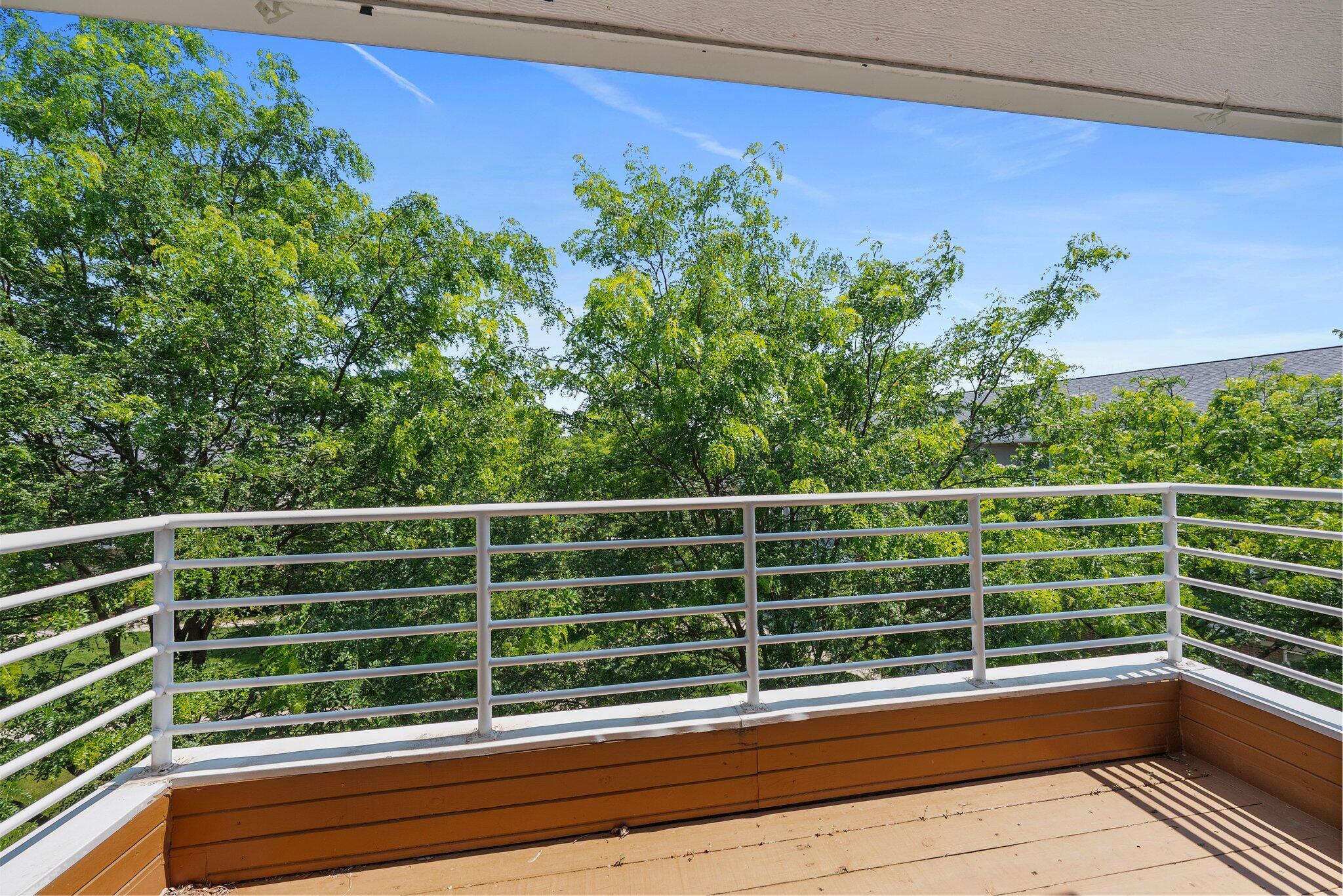 1396 Lower Green Circle