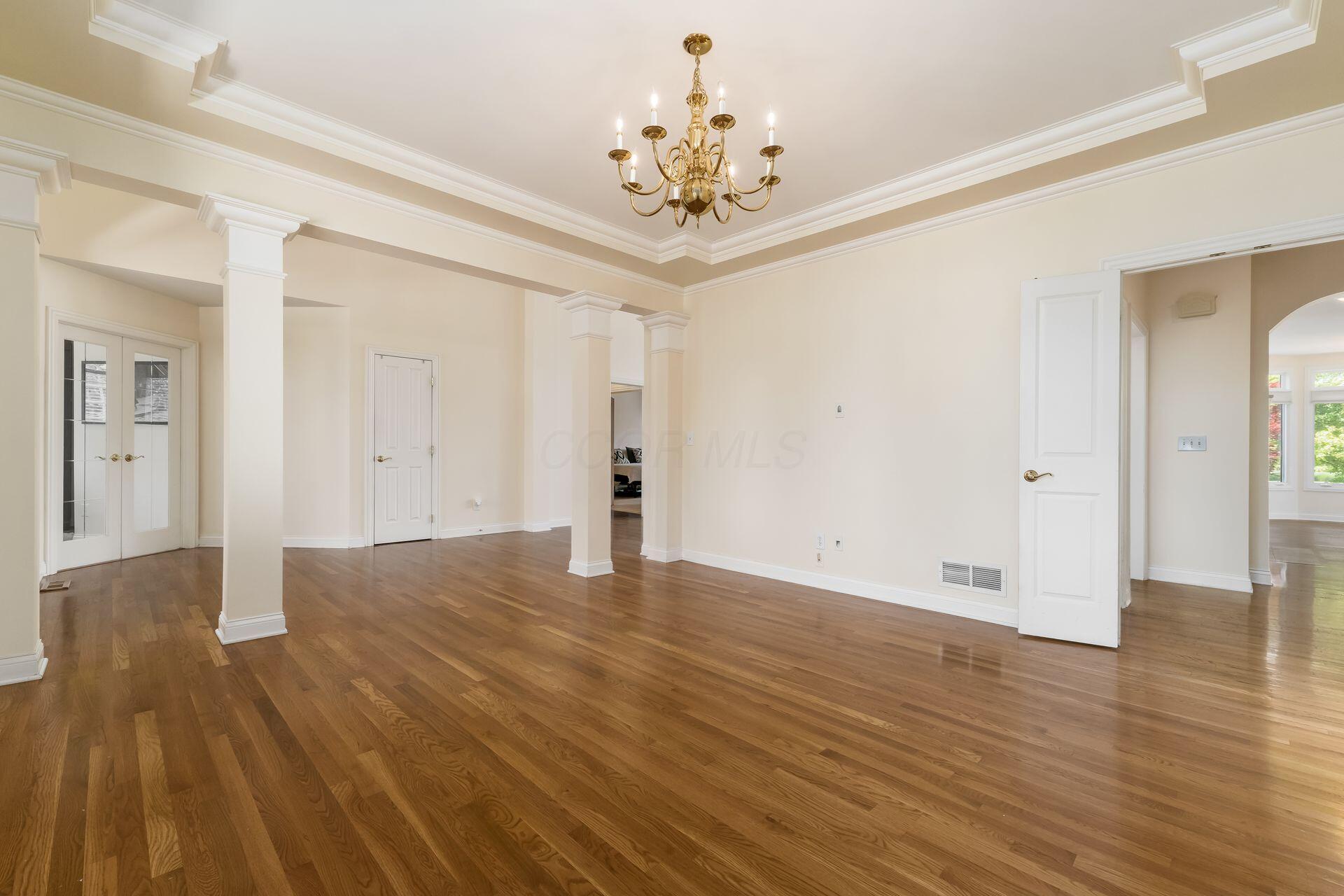 4607 Pine Tree Court