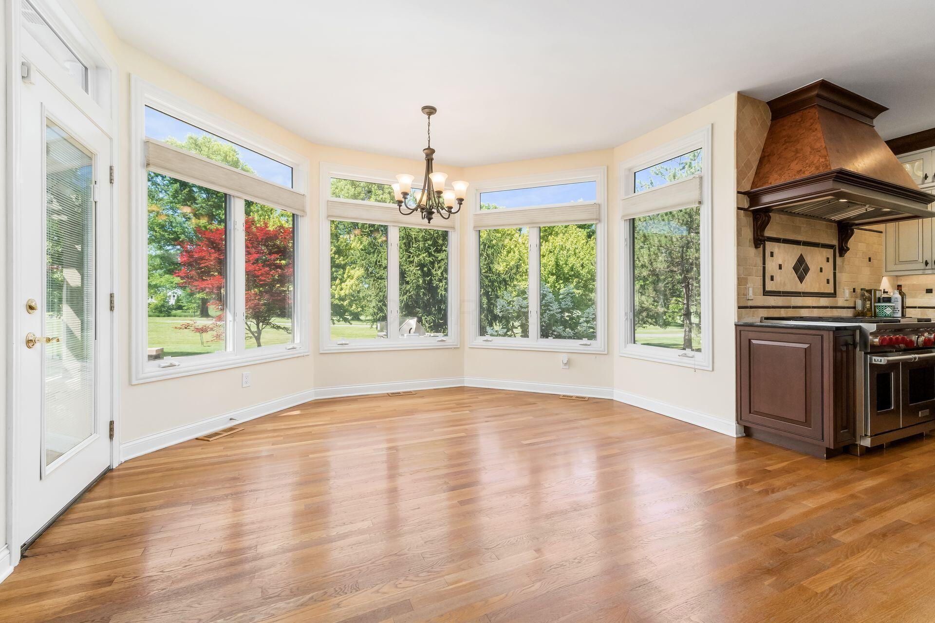 4607 Pine Tree Court