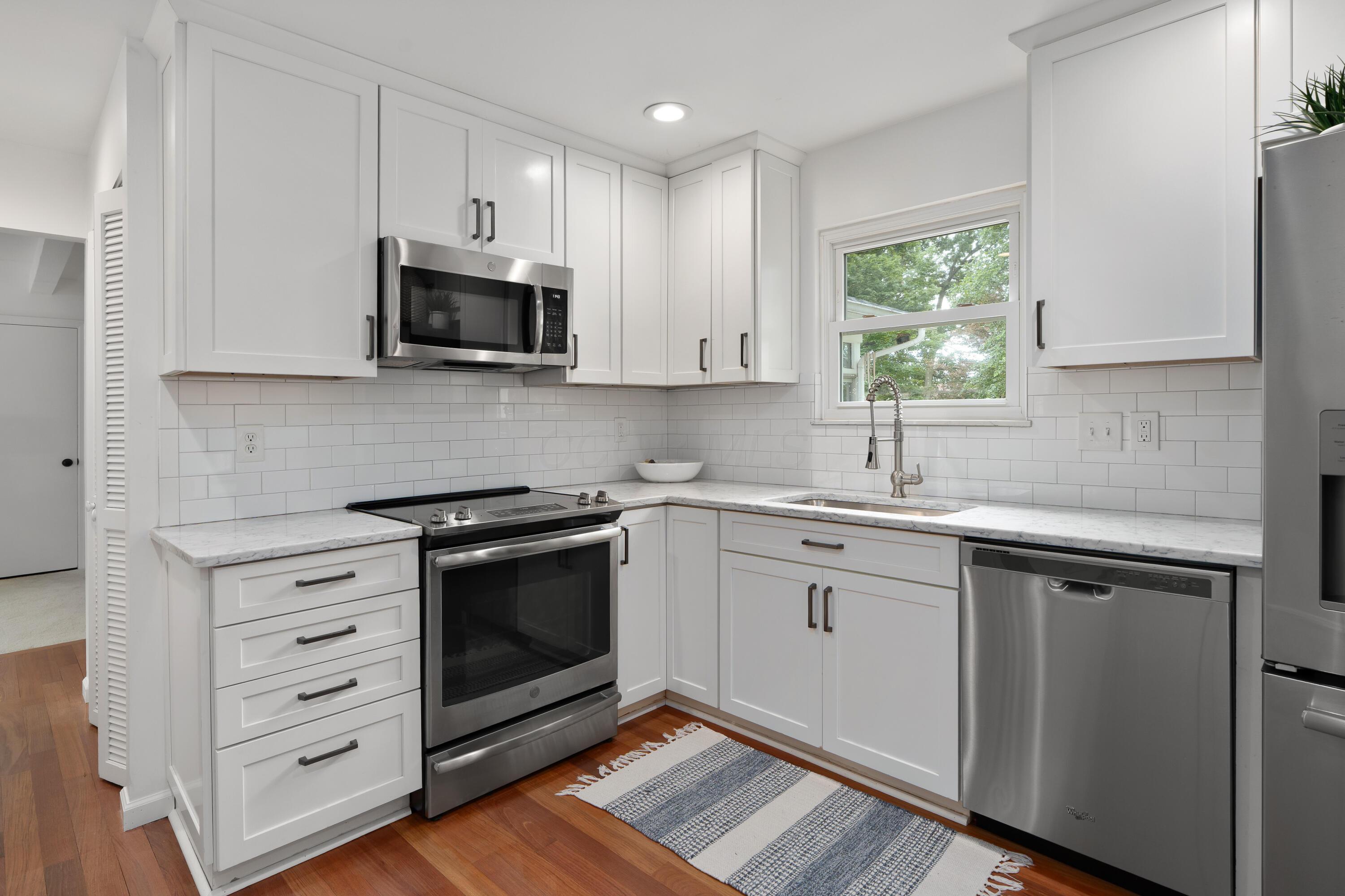 6853 Cedar Brook Place