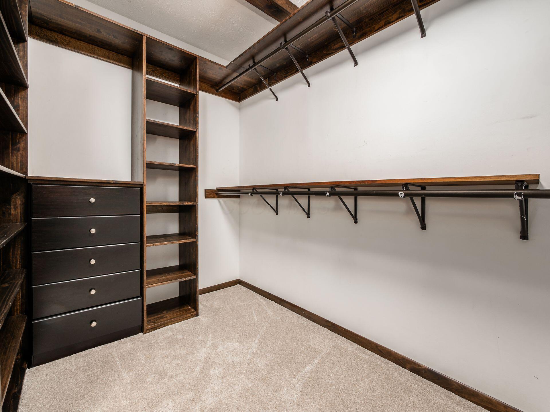 127 Saint Michelle, 35B