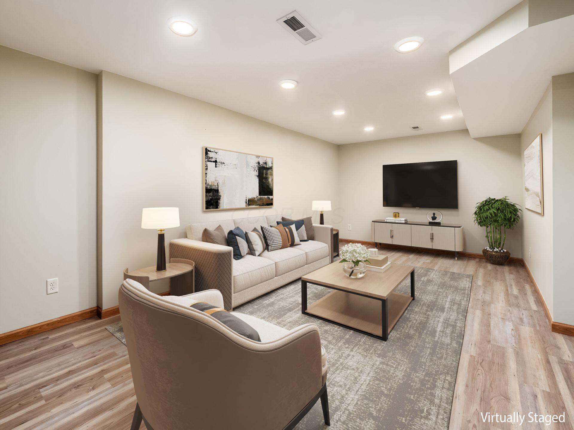 127 Saint Michelle, 35B