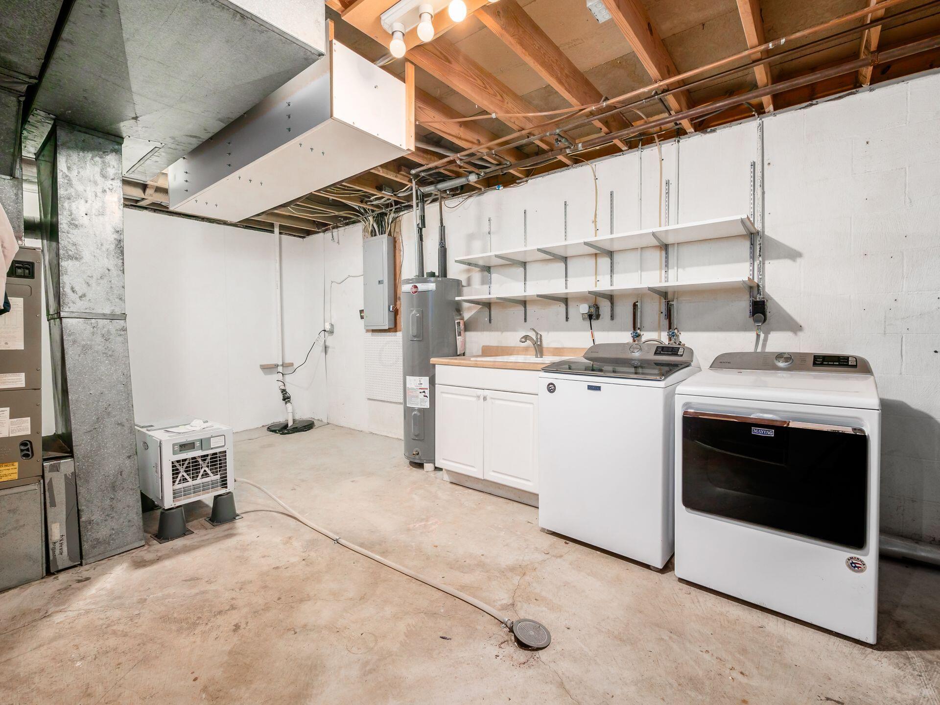 127 Saint Michelle, 35B