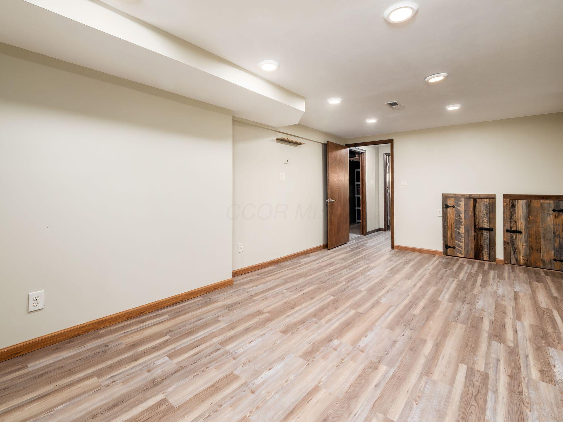 127 Saint Michelle, 35B