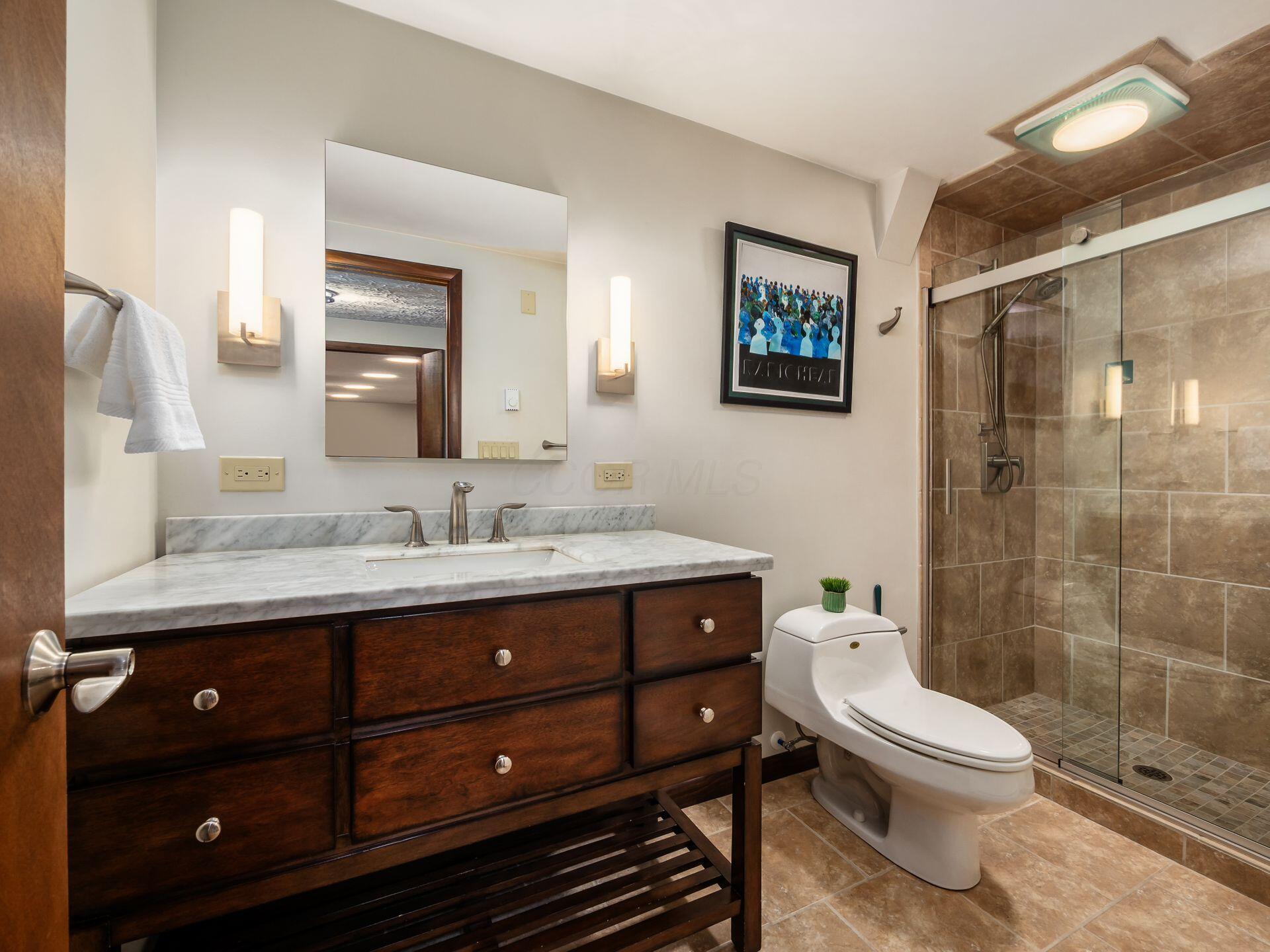 127 Saint Michelle, 35B