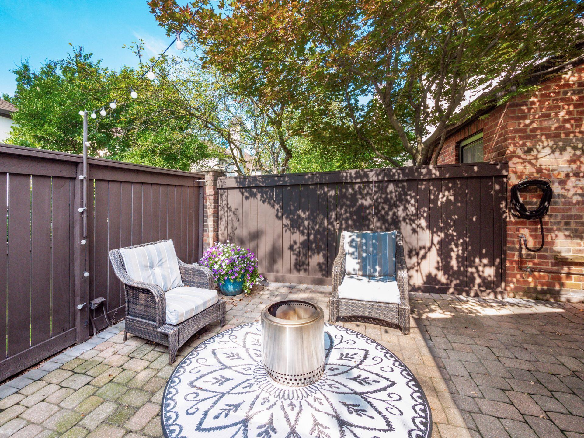 127 Saint Michelle, 35B