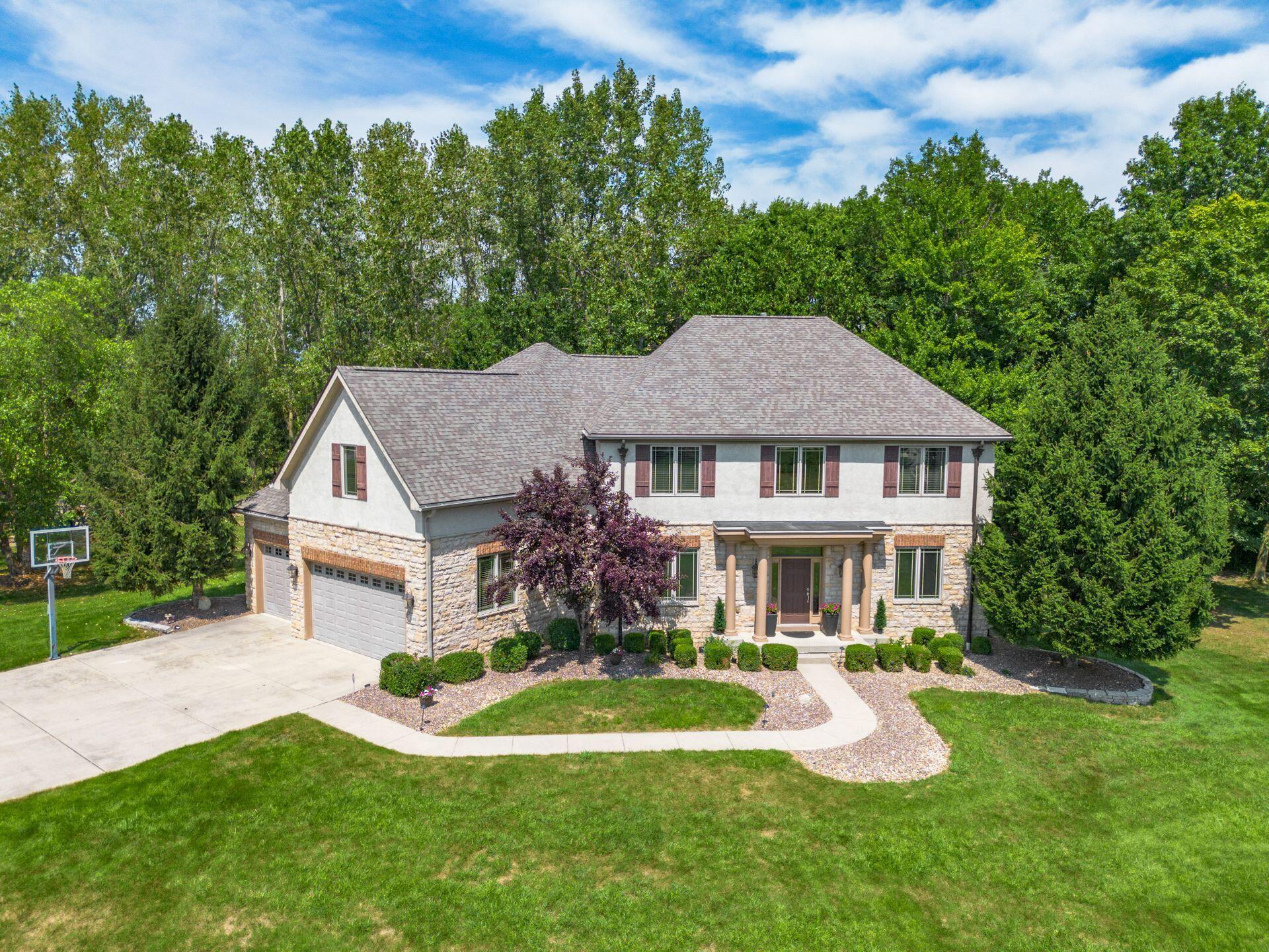 2540 Silverleaf Drive