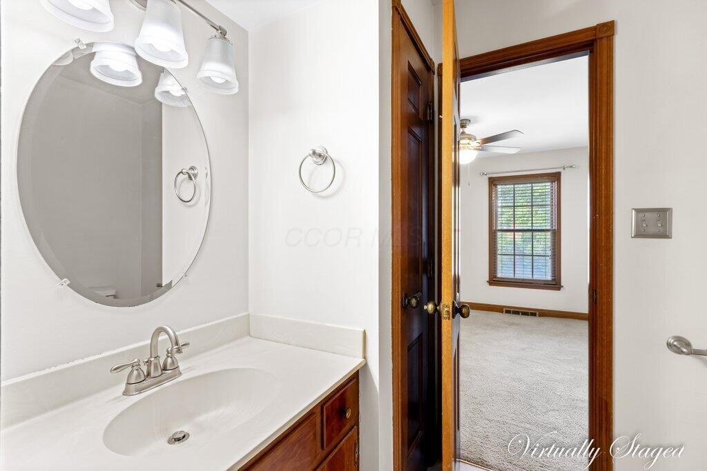 616 S Grant Avenue, 3B