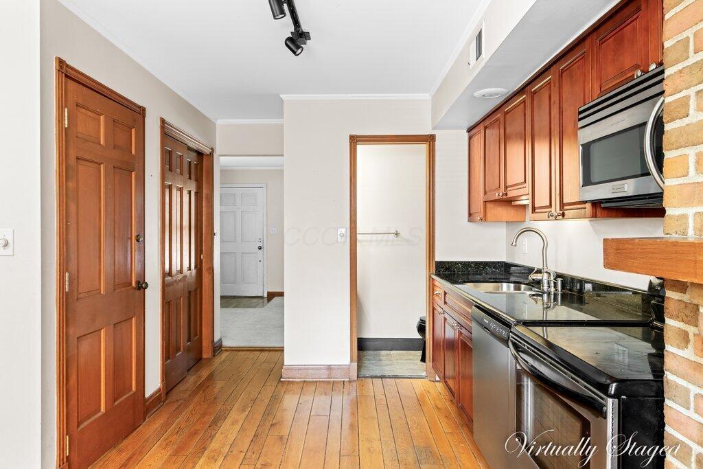 616 S Grant Avenue, 3B