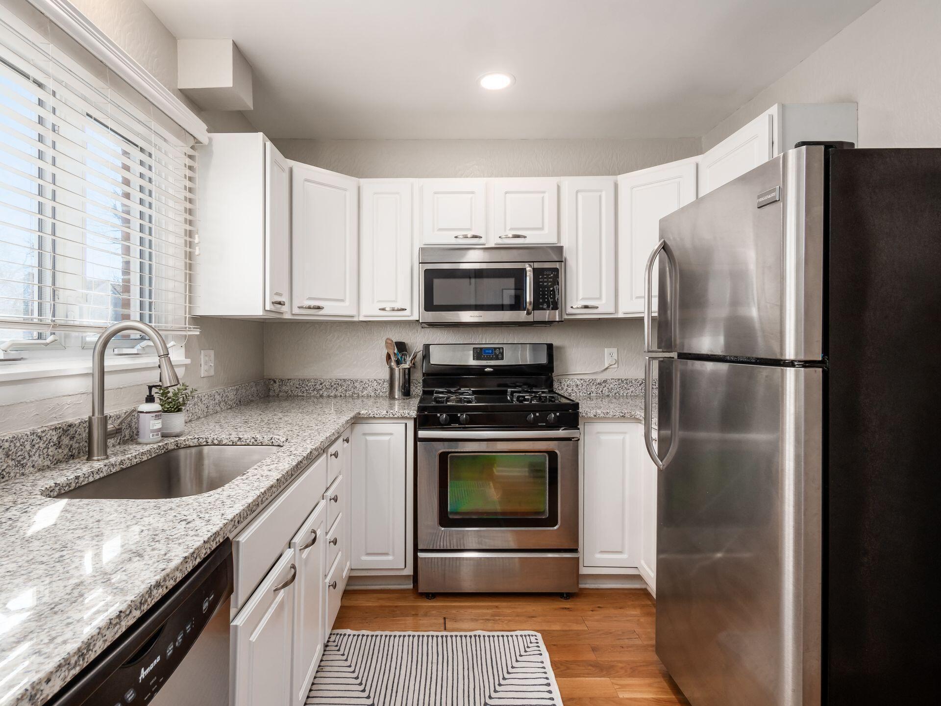 108 E Dublin Granville Road, 12