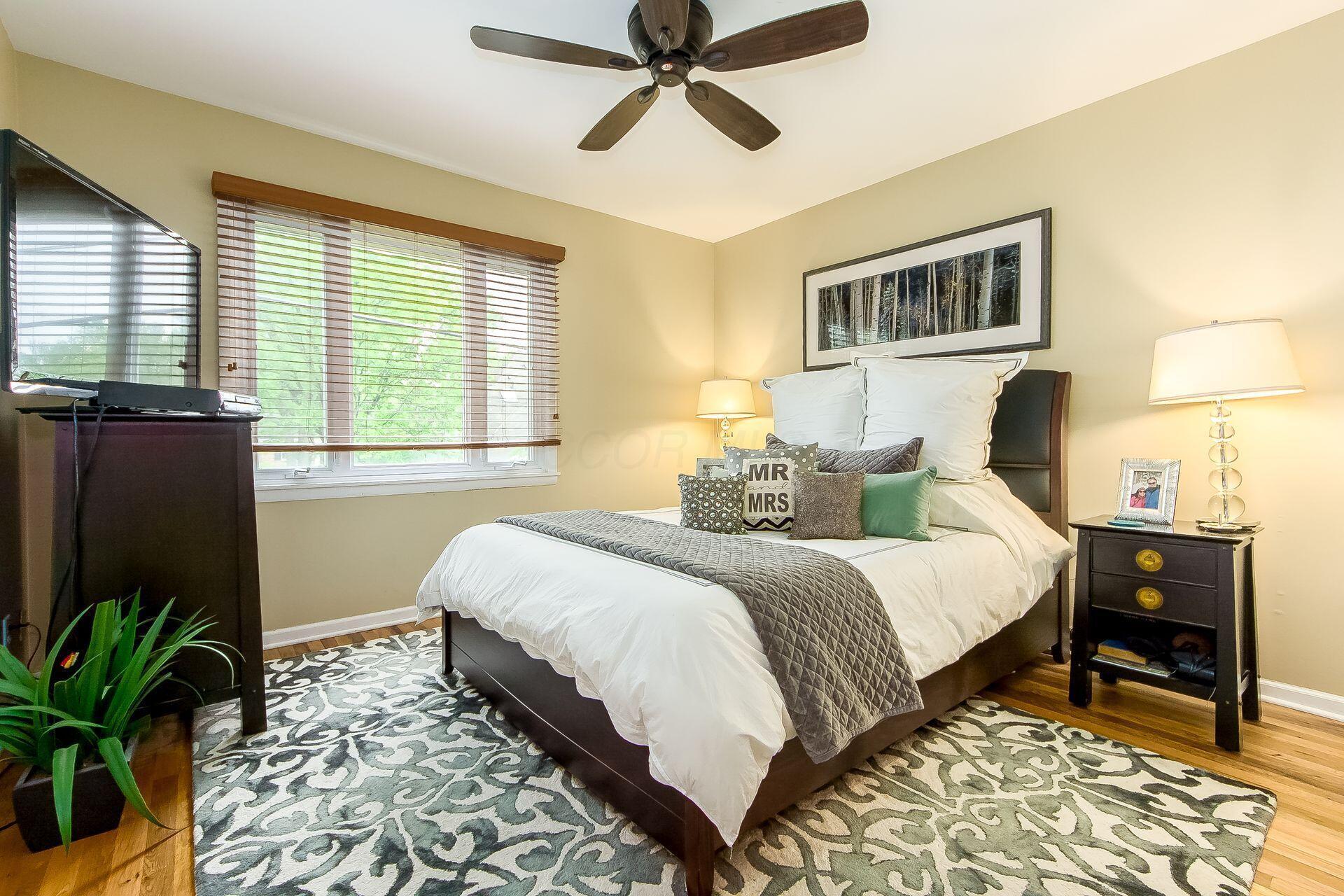 108 E Dublin Granville Road, 12