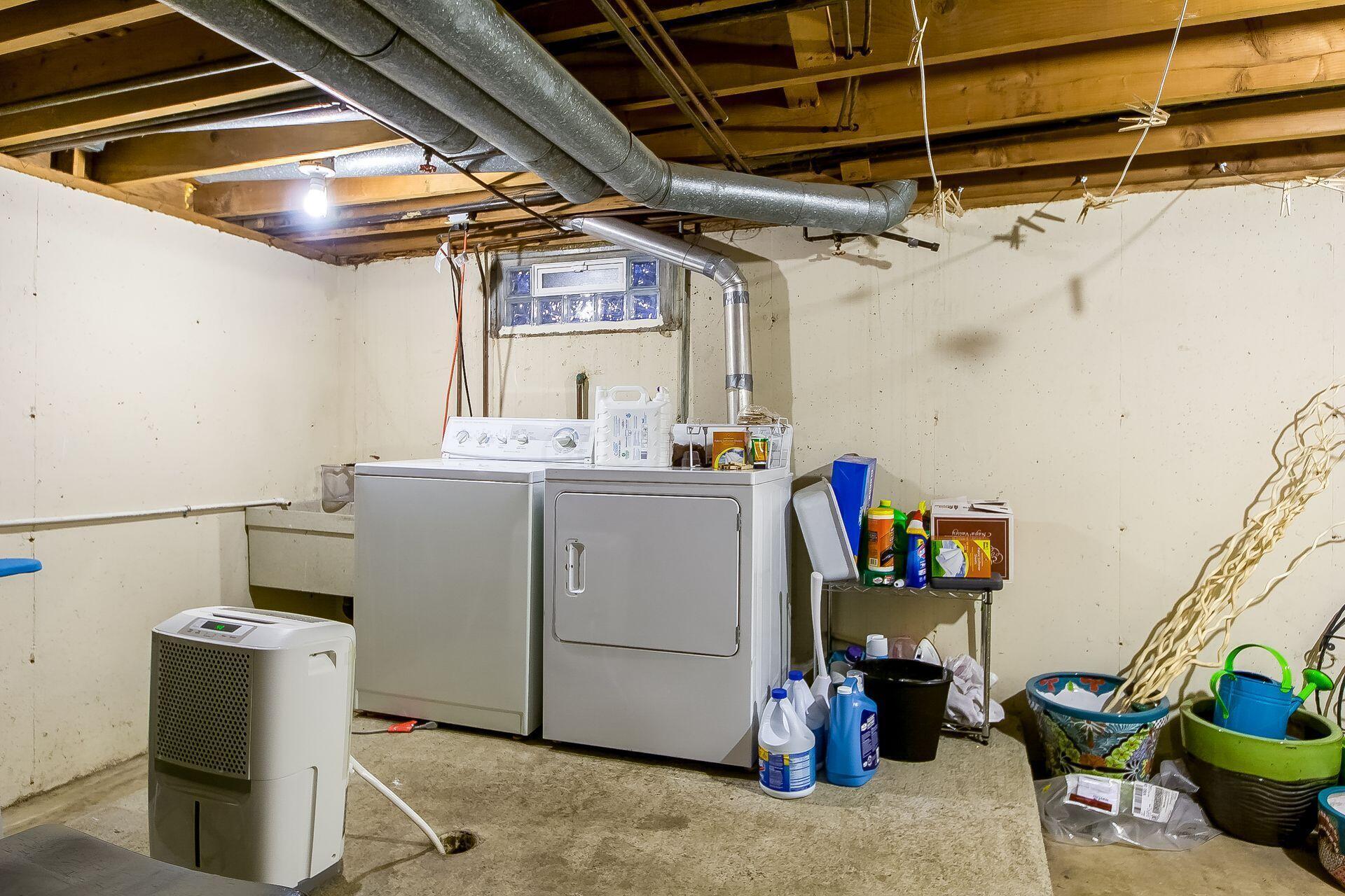 108 E Dublin Granville Road, 12