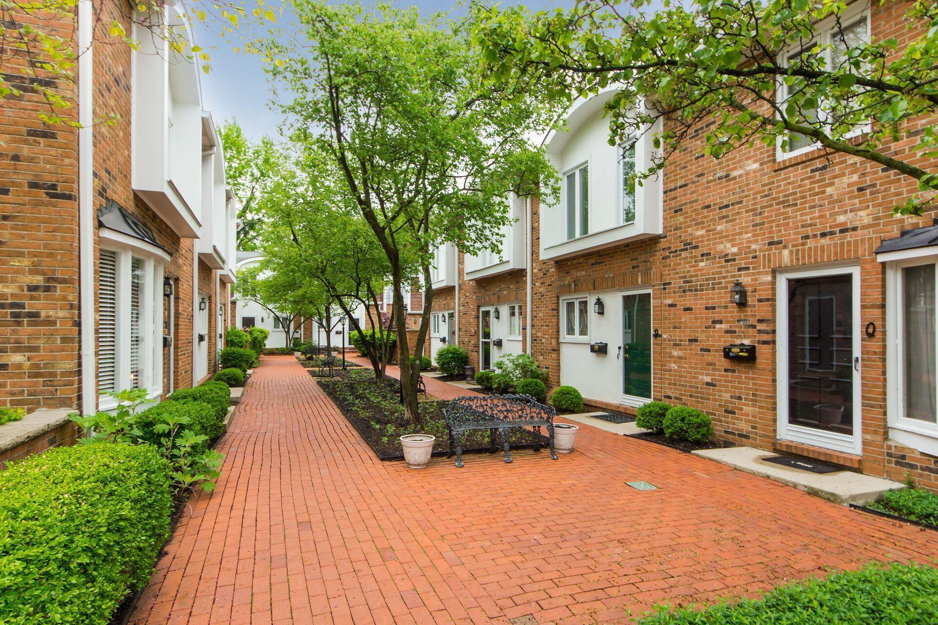 108 E Dublin Granville Road, 12