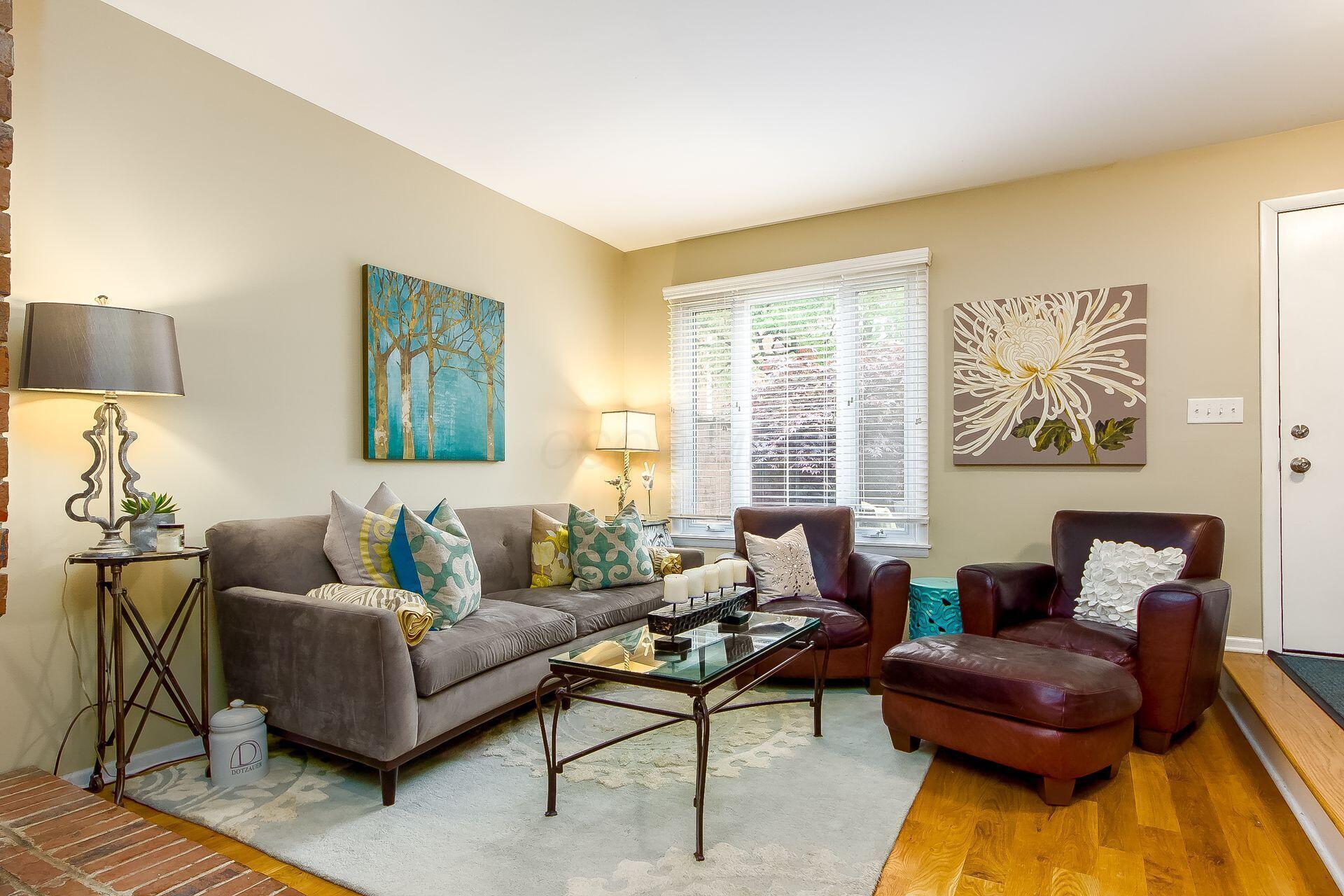 108 E Dublin Granville Road, 12