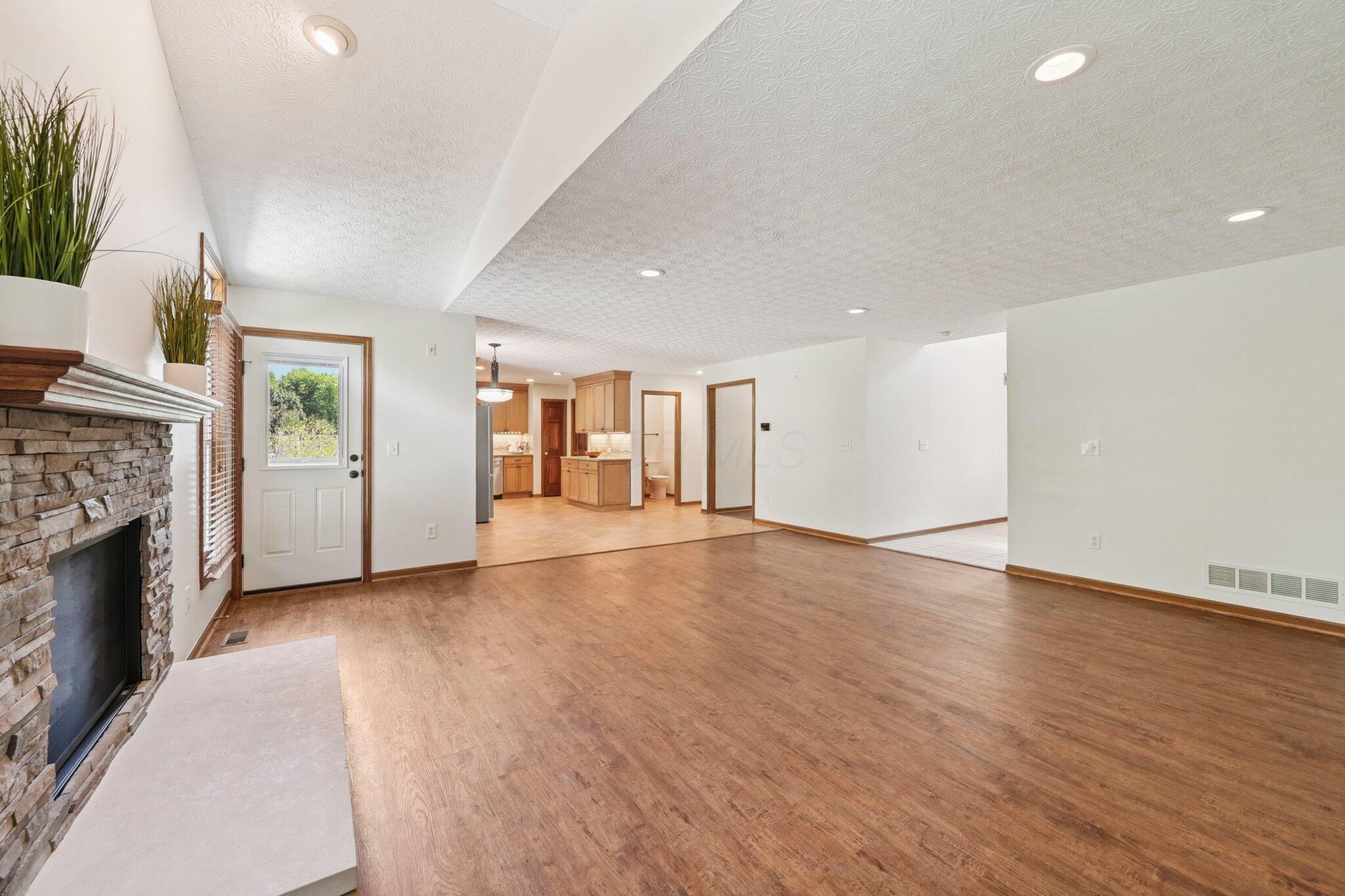 5983 Congressional Drive