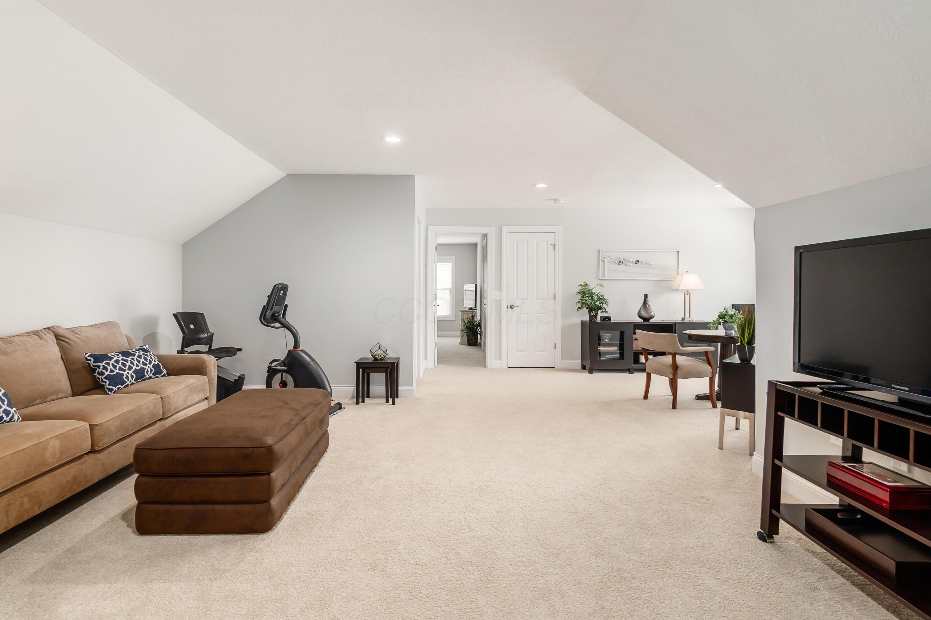 3836 Woodbury Landing