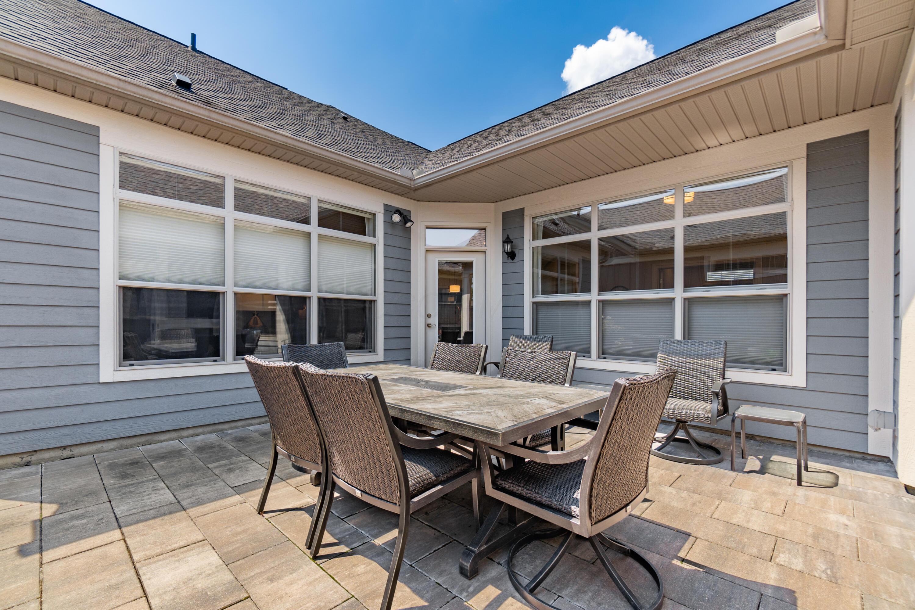 3836 Woodbury Landing