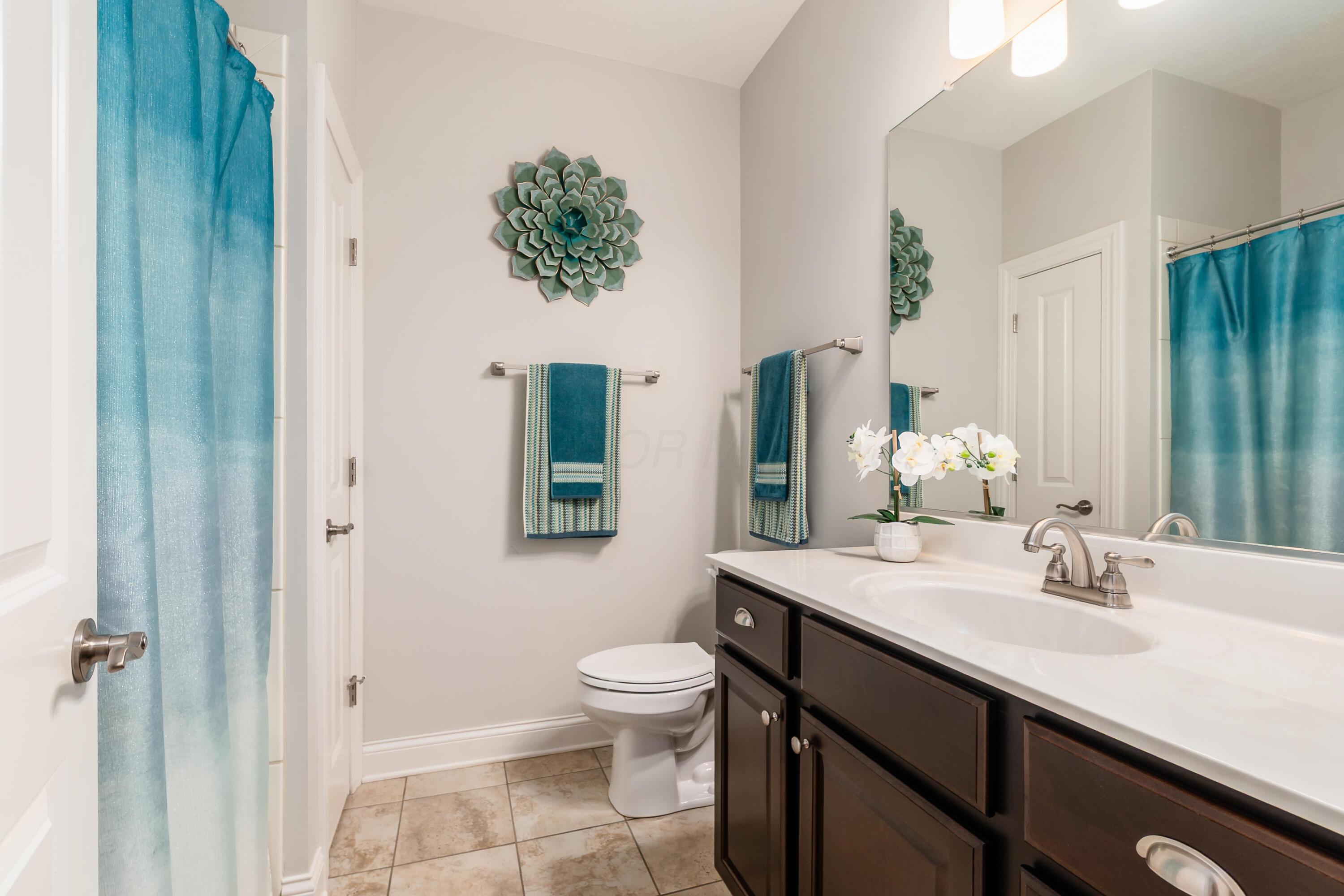 3836 Woodbury Landing