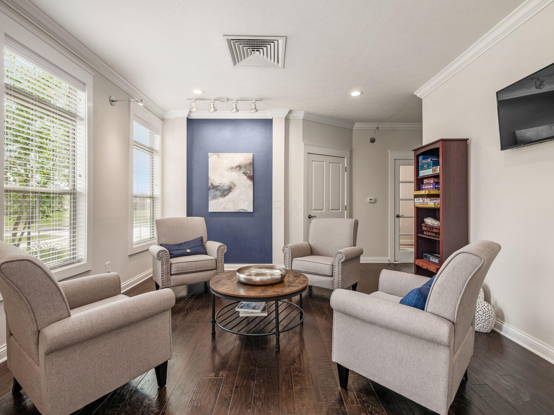 3836 Woodbury Landing