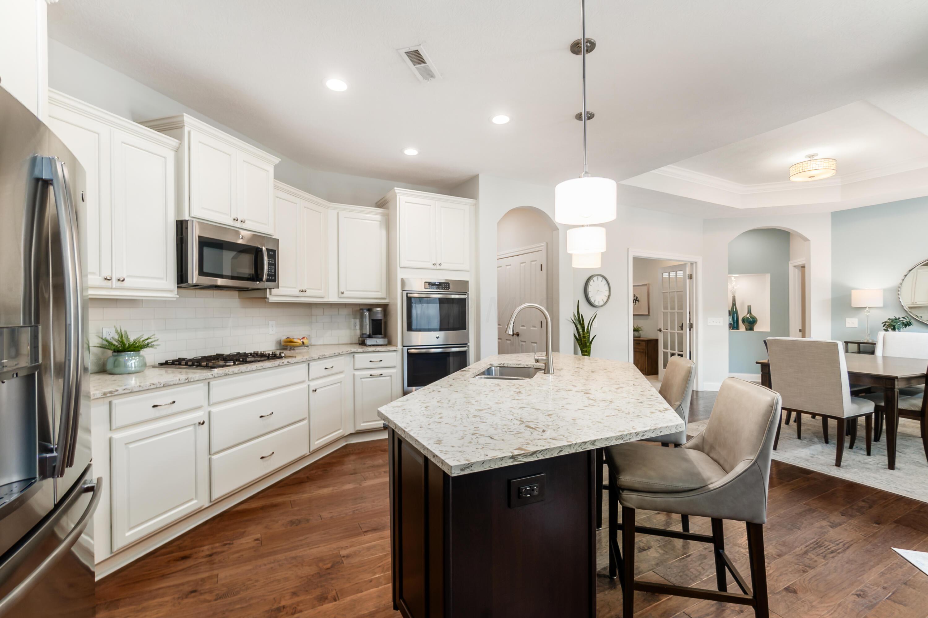 3836 Woodbury Landing