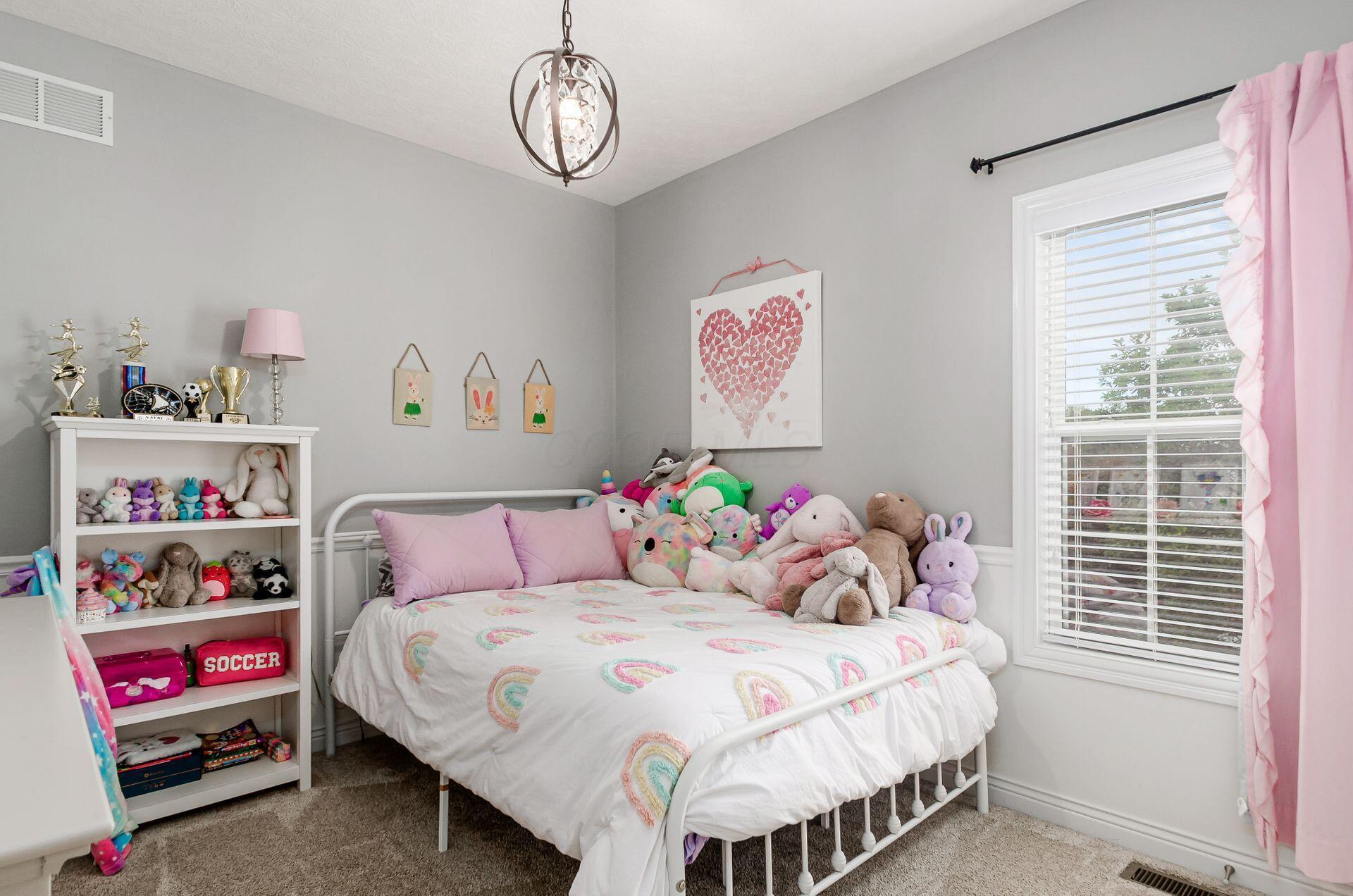 6993 Cunningham Drive