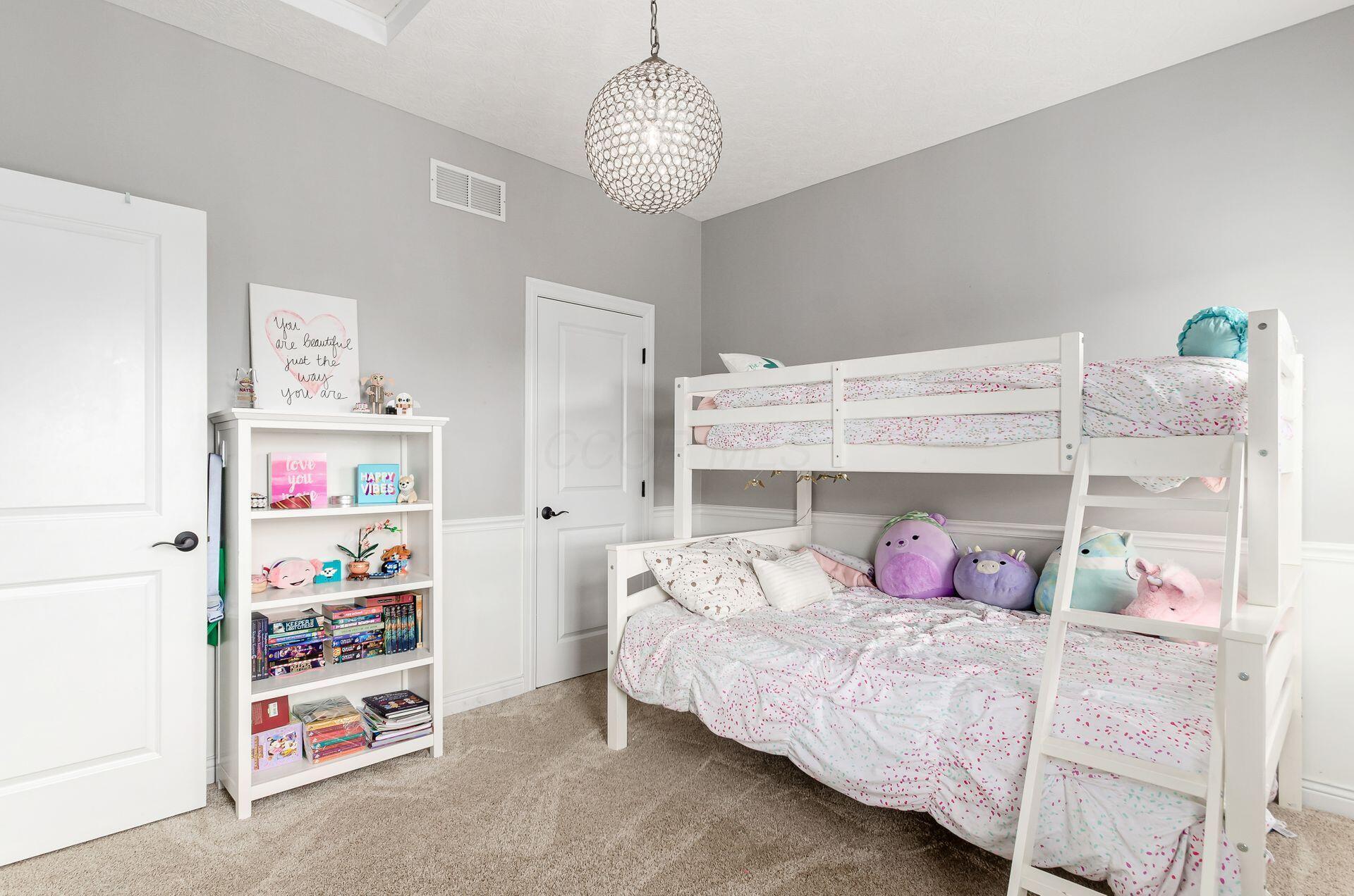 6993 Cunningham Drive