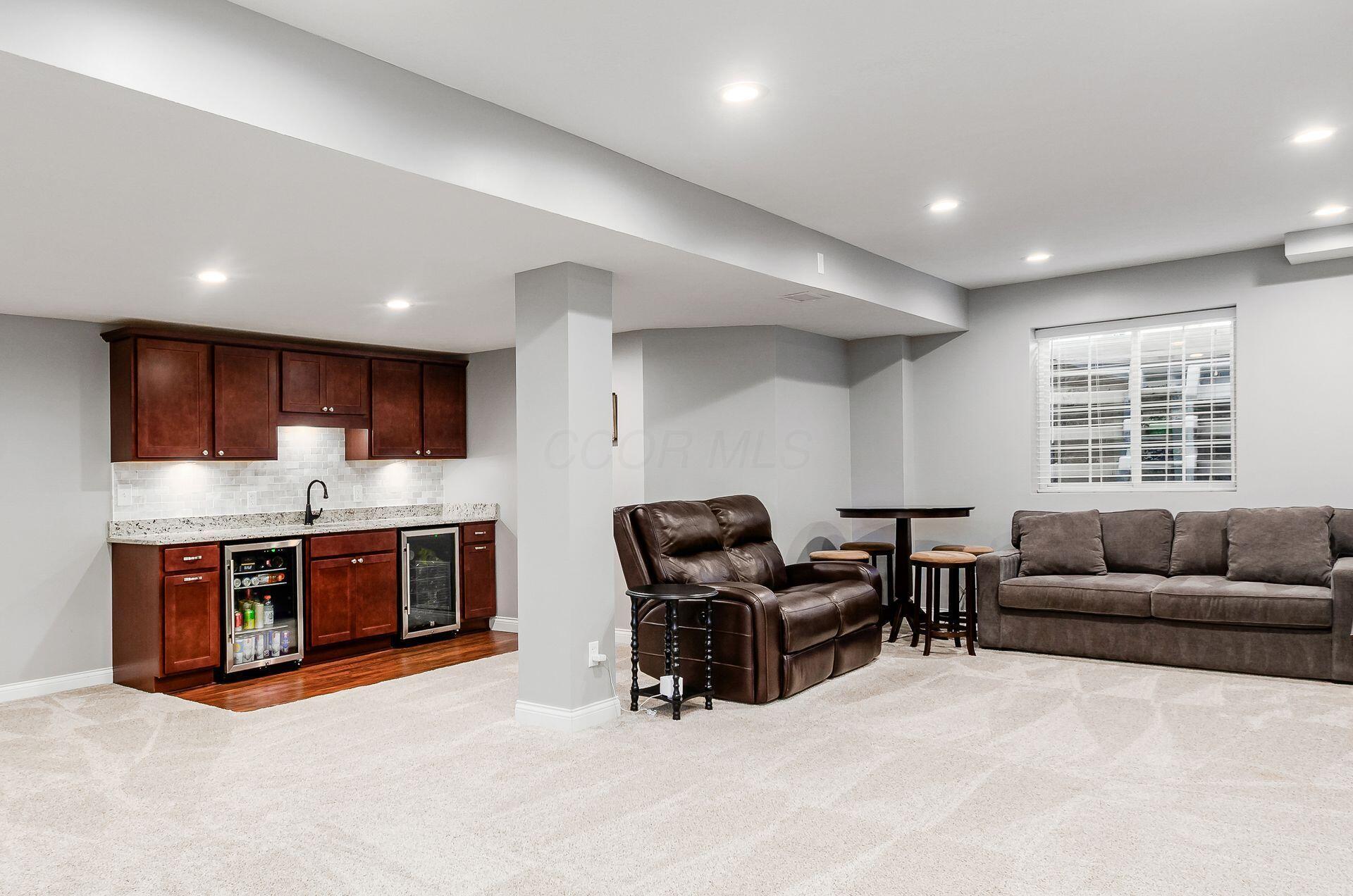 6993 Cunningham Drive