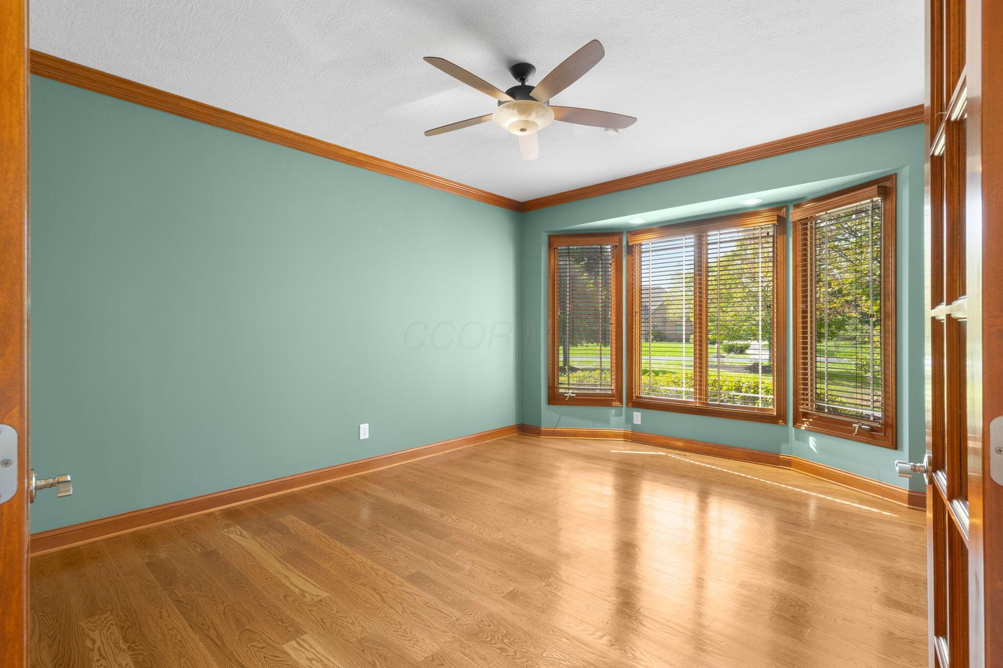 5605 Streamside Drive