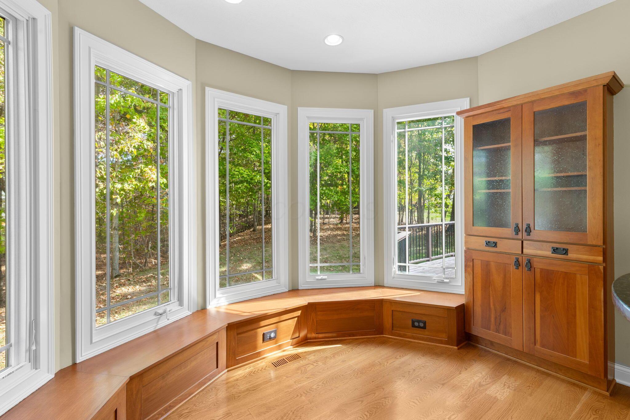 5605 Streamside Drive