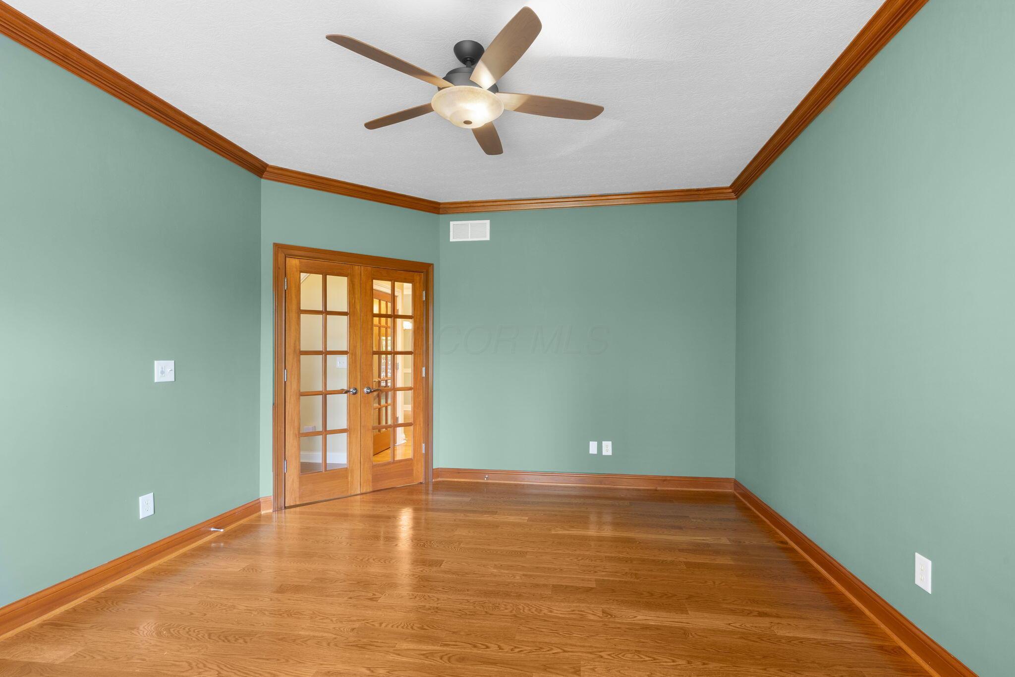 5605 Streamside Drive