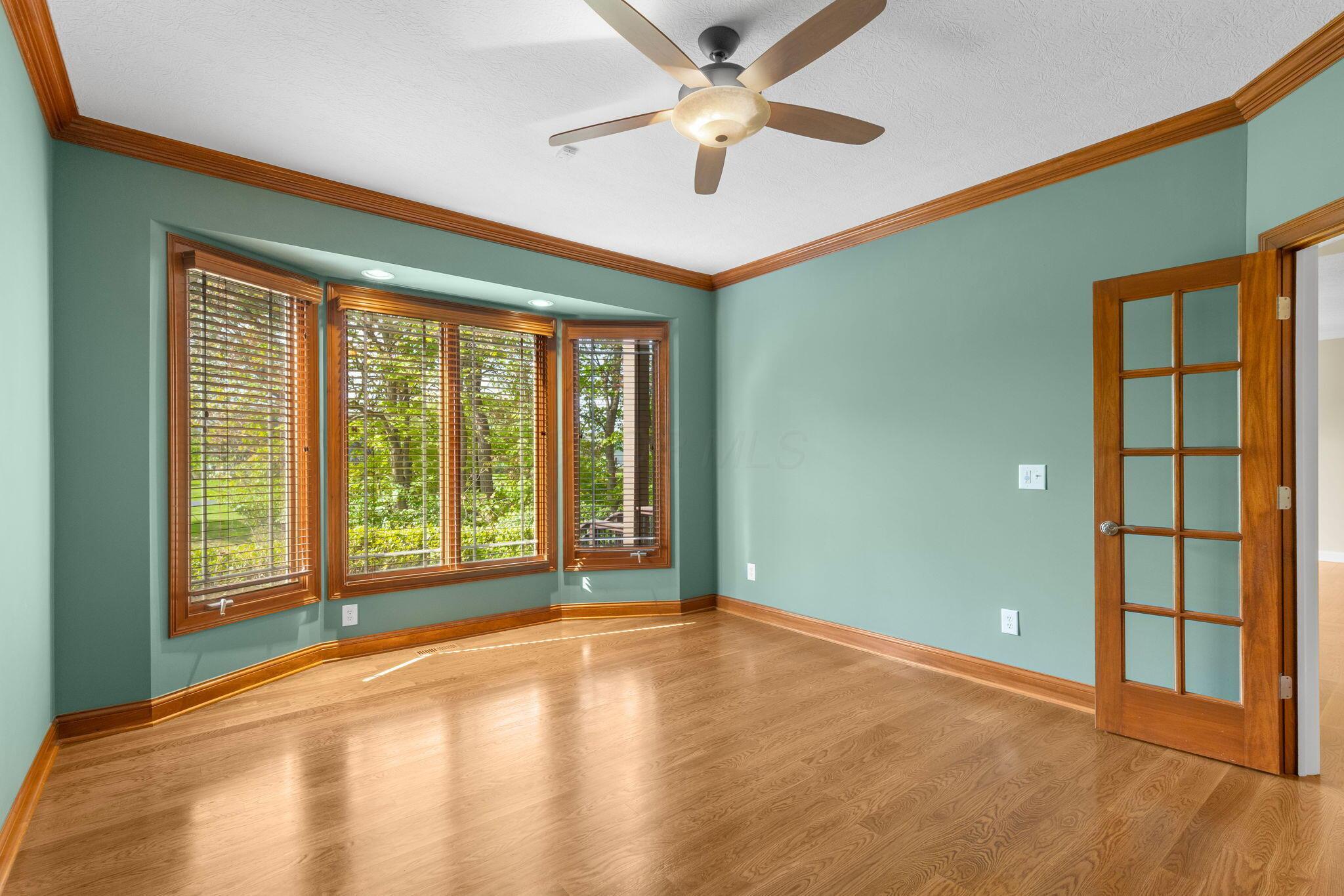 5605 Streamside Drive