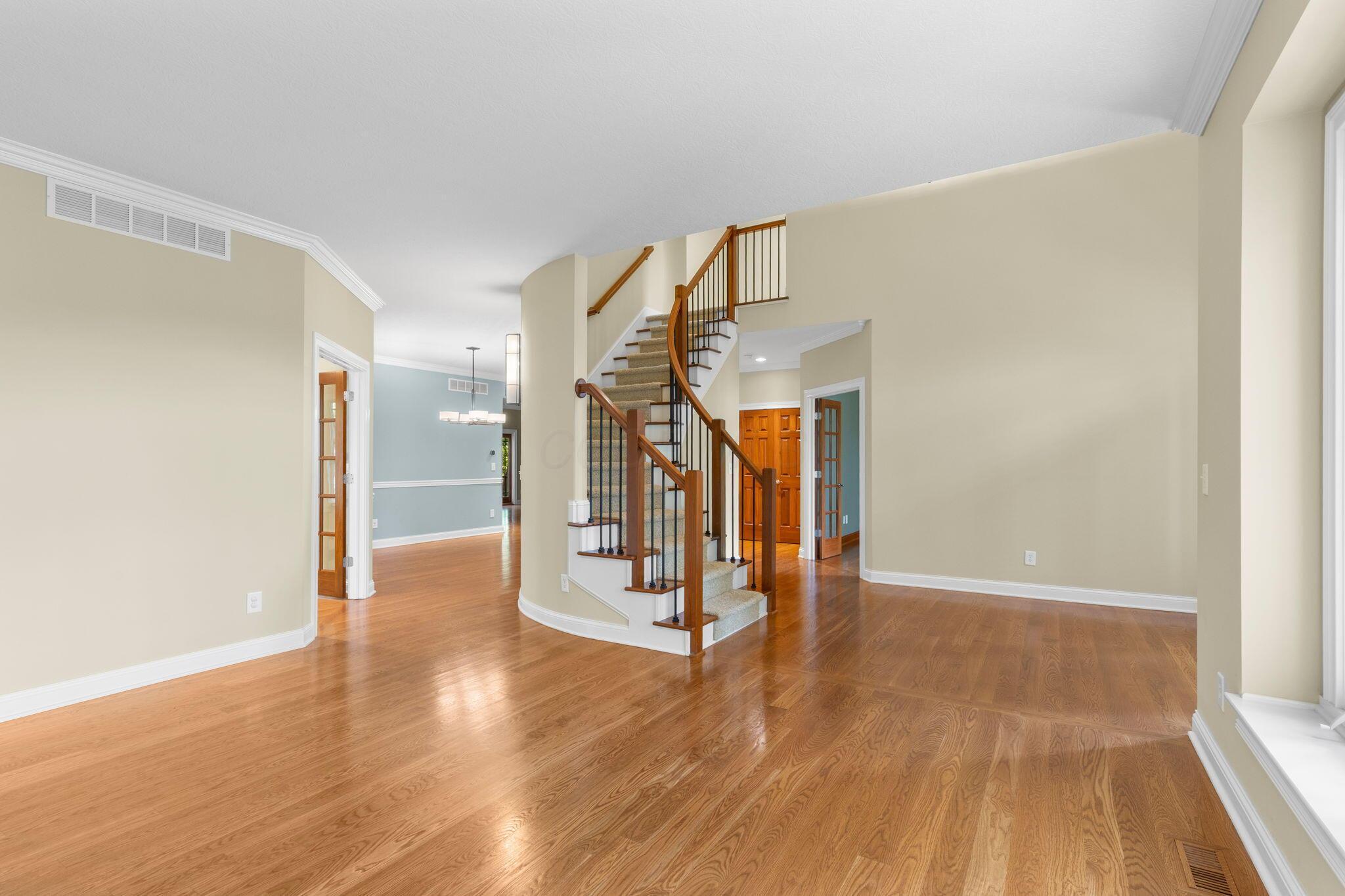 5605 Streamside Drive