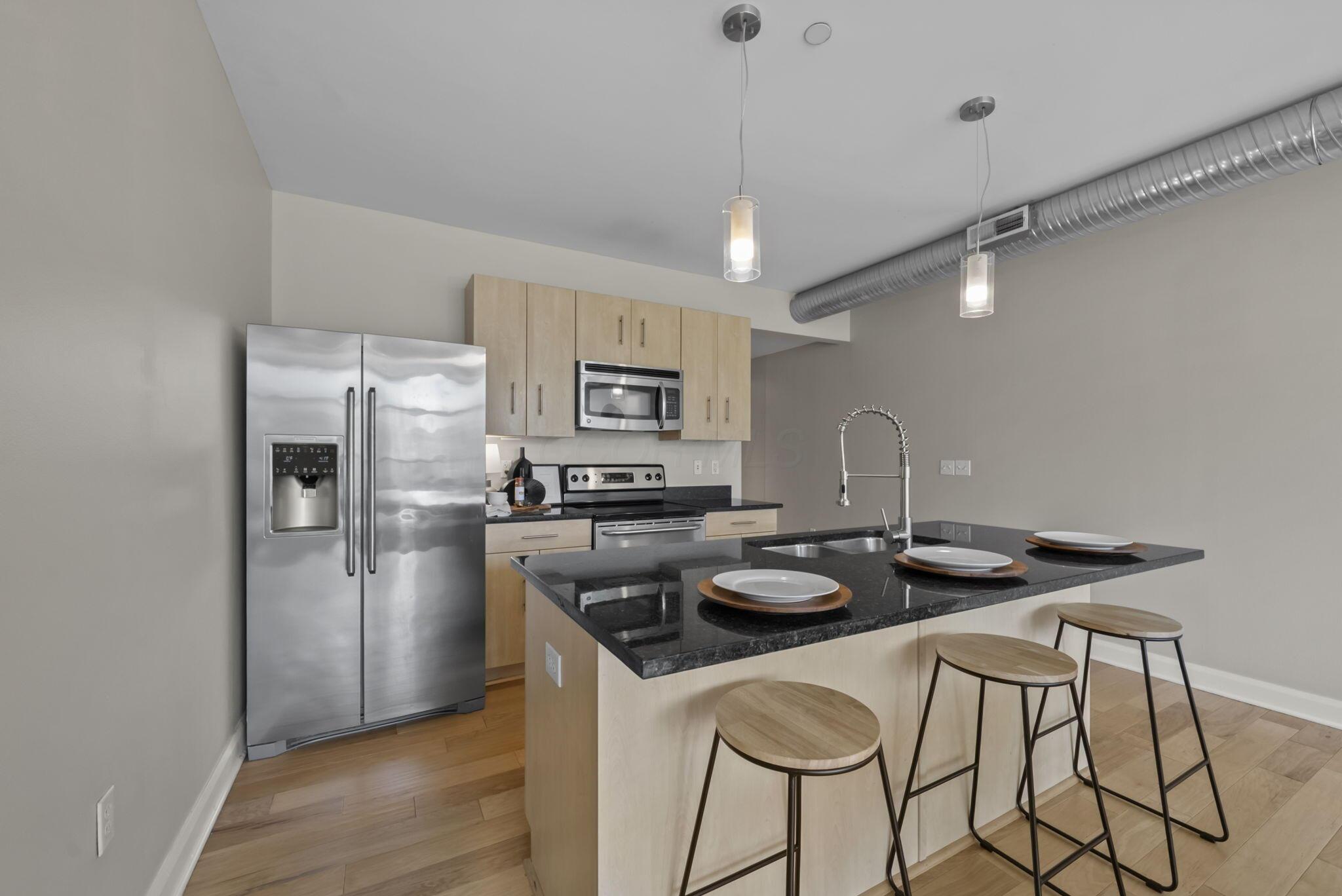 100 E Gay Street, 503