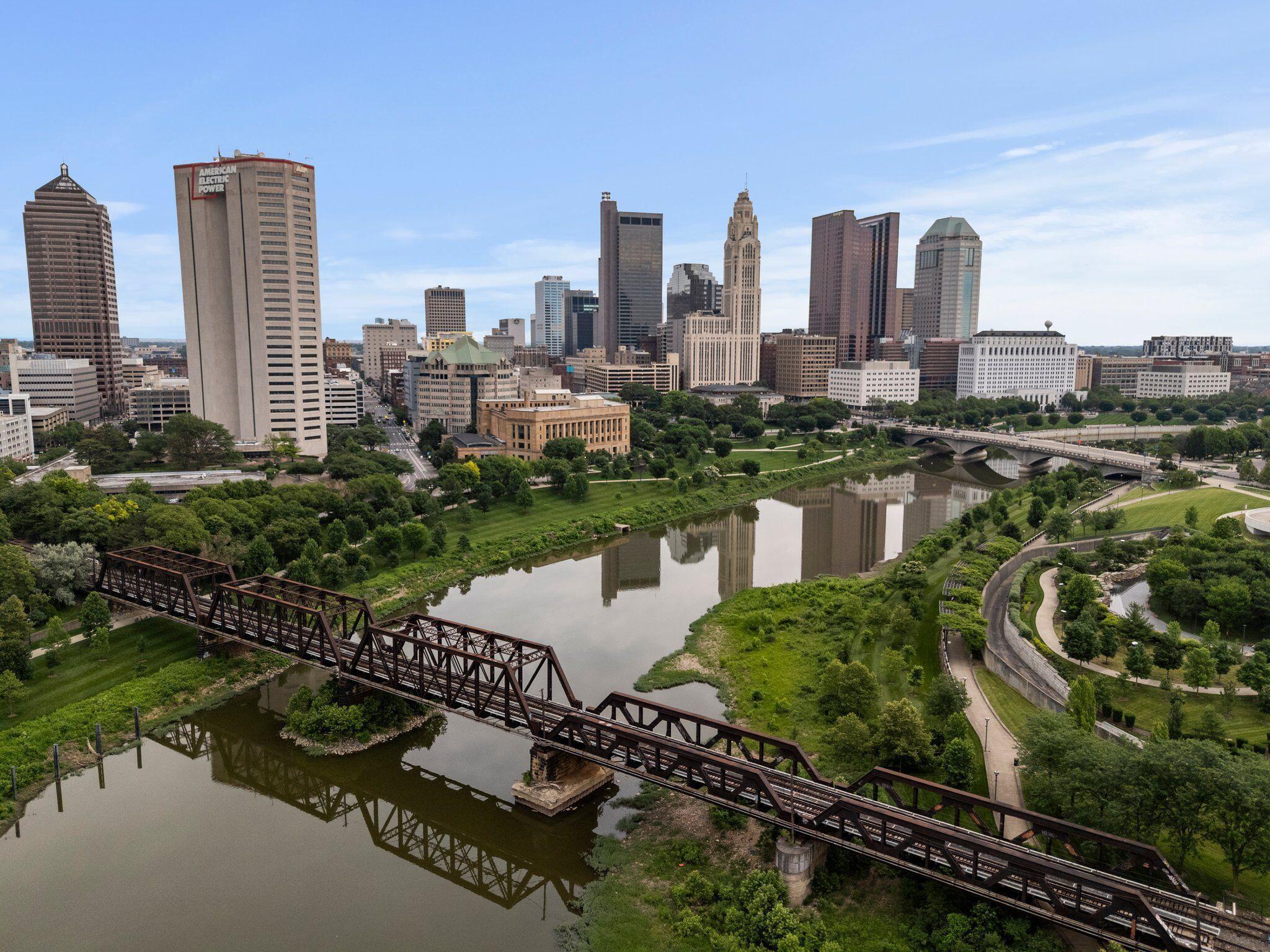 100 E Gay Street, 503