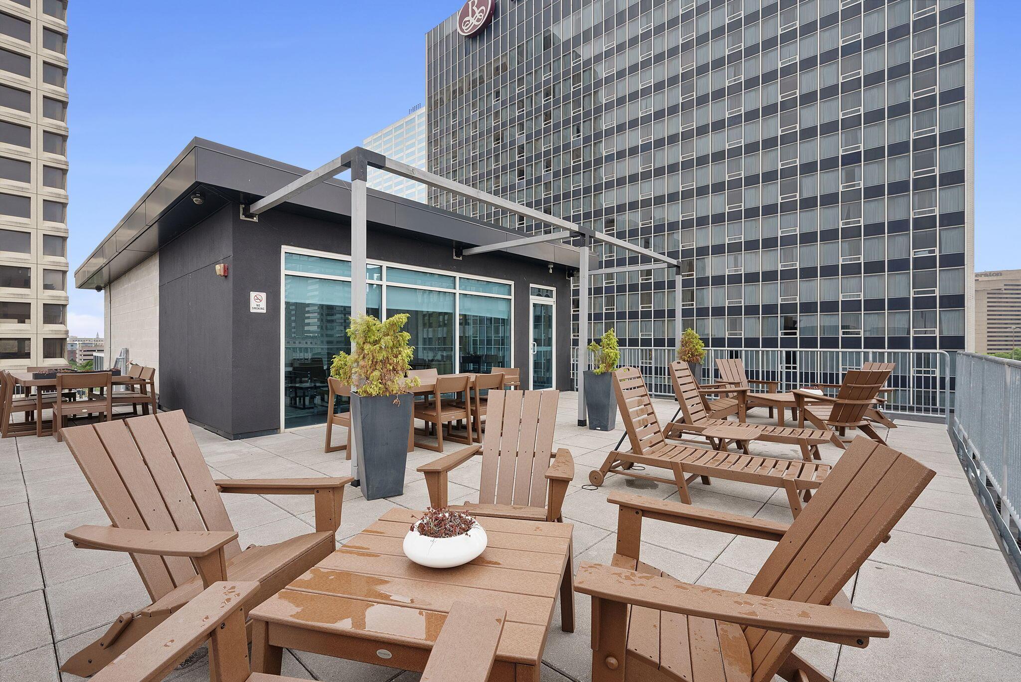 100 E Gay Street, 503