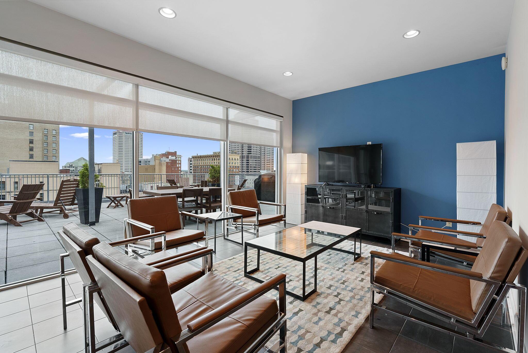 100 E Gay Street, 503