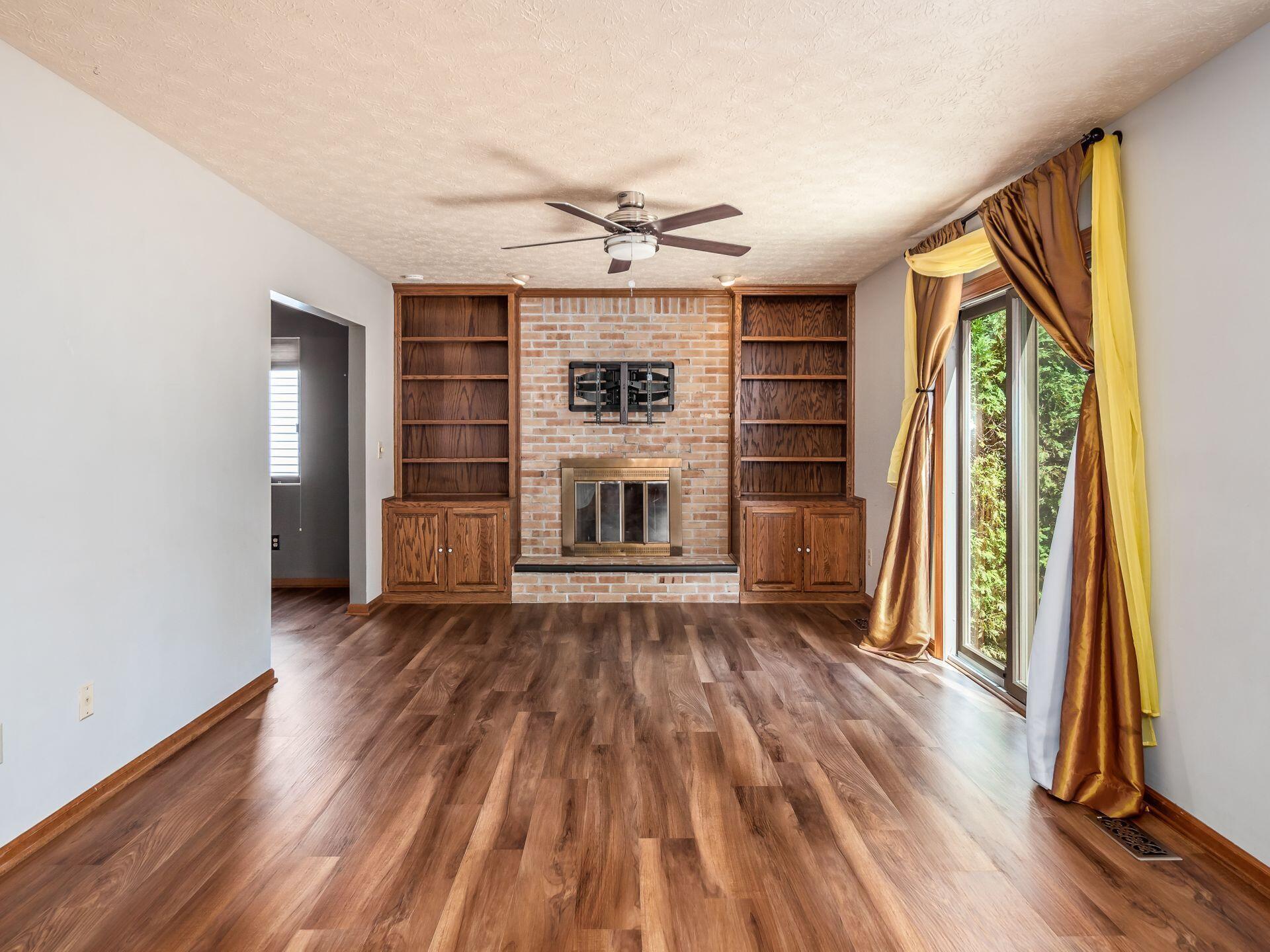 1505 Eastmeadow Place