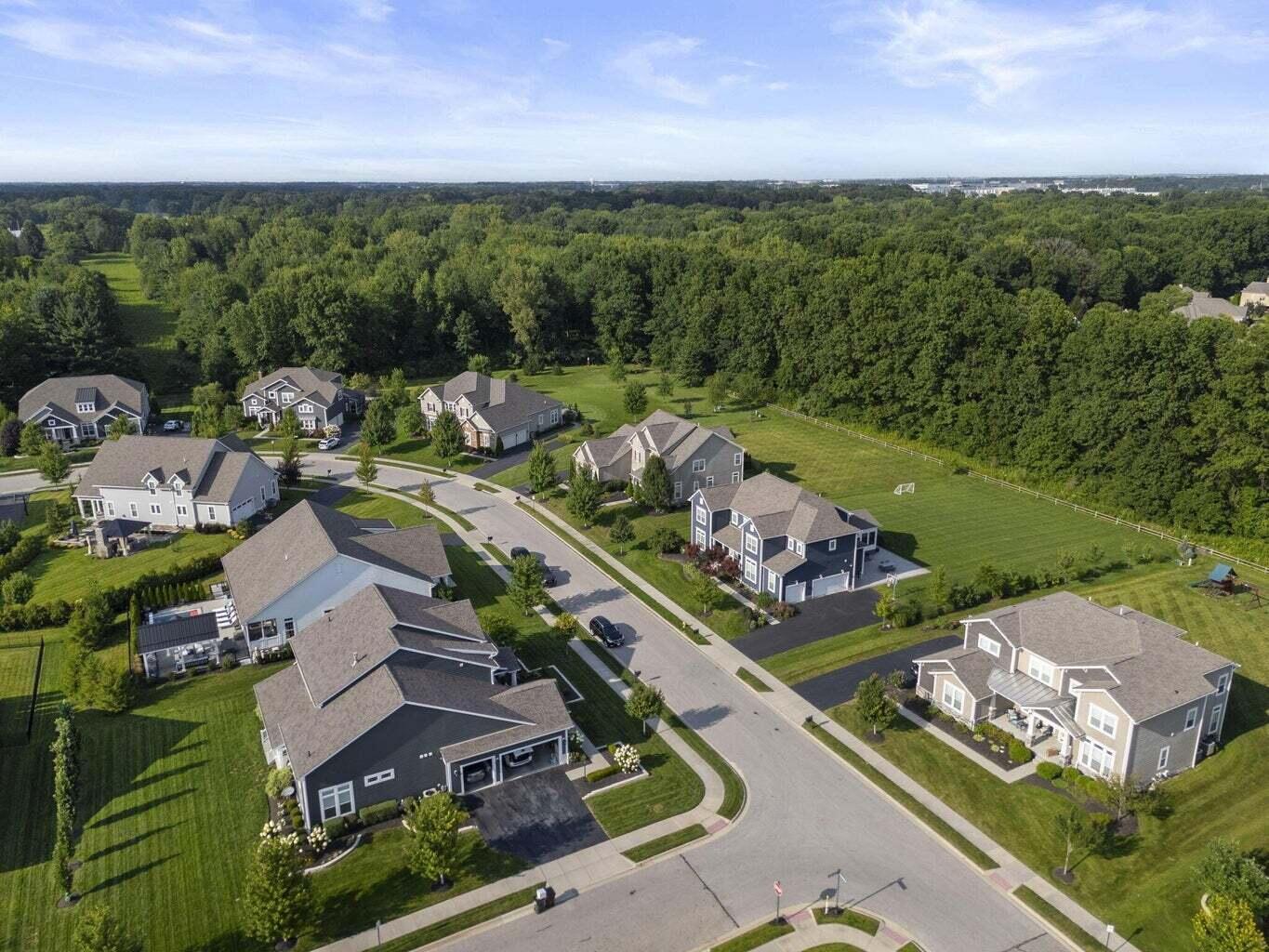 2896 Sandycombe Drive