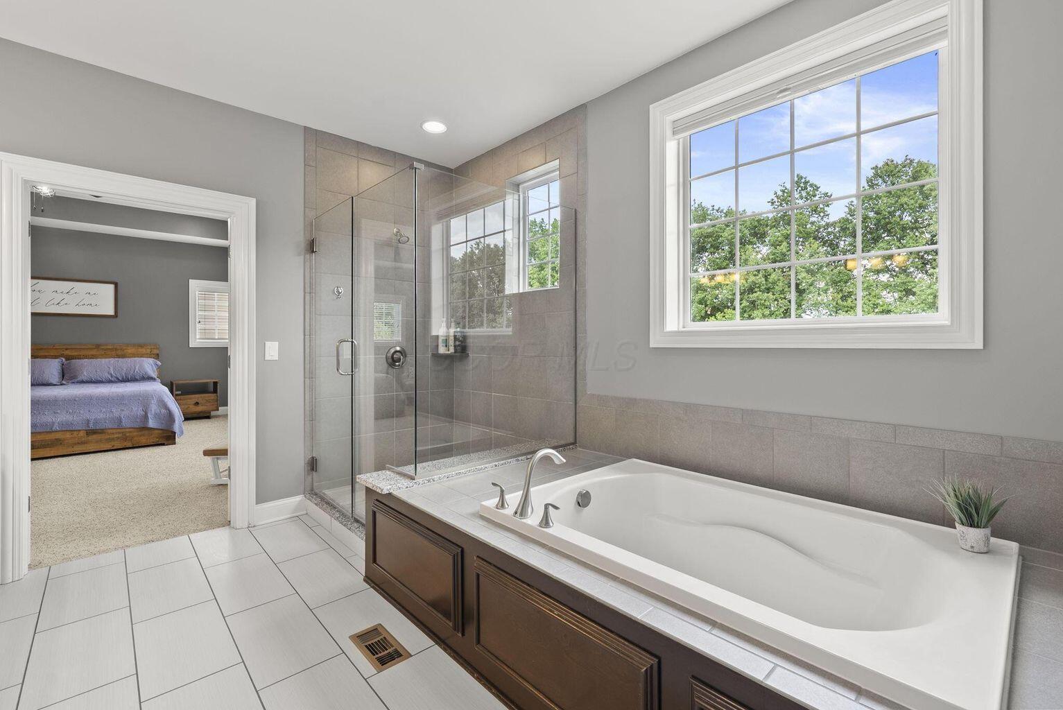 2896 Sandycombe Drive